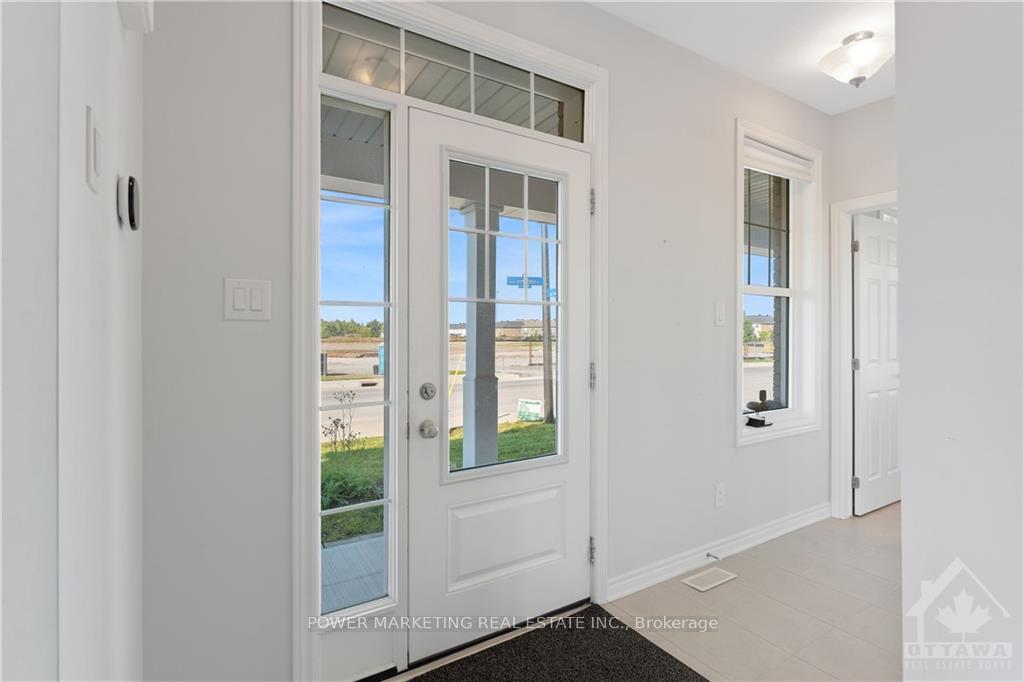 Photo 4 of 301 Sweetclover Way, Ottawa, Avalon West — HOMEH