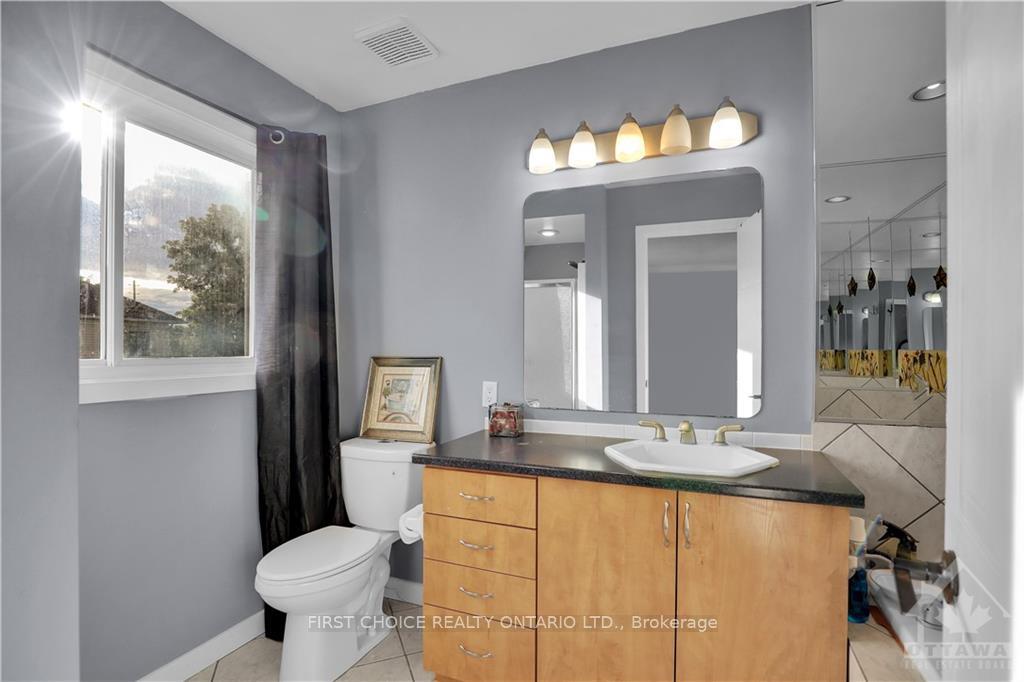 Photo 19 of 641 Casabella Drive, Ottawa, Avalon East — HOMEH