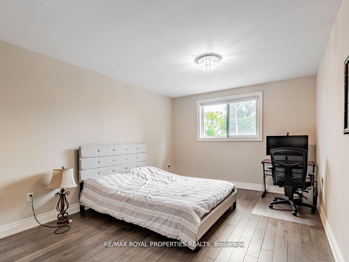 Photo 22 of 576 Bickle Drive, Oshawa, Northwood — HOMEH