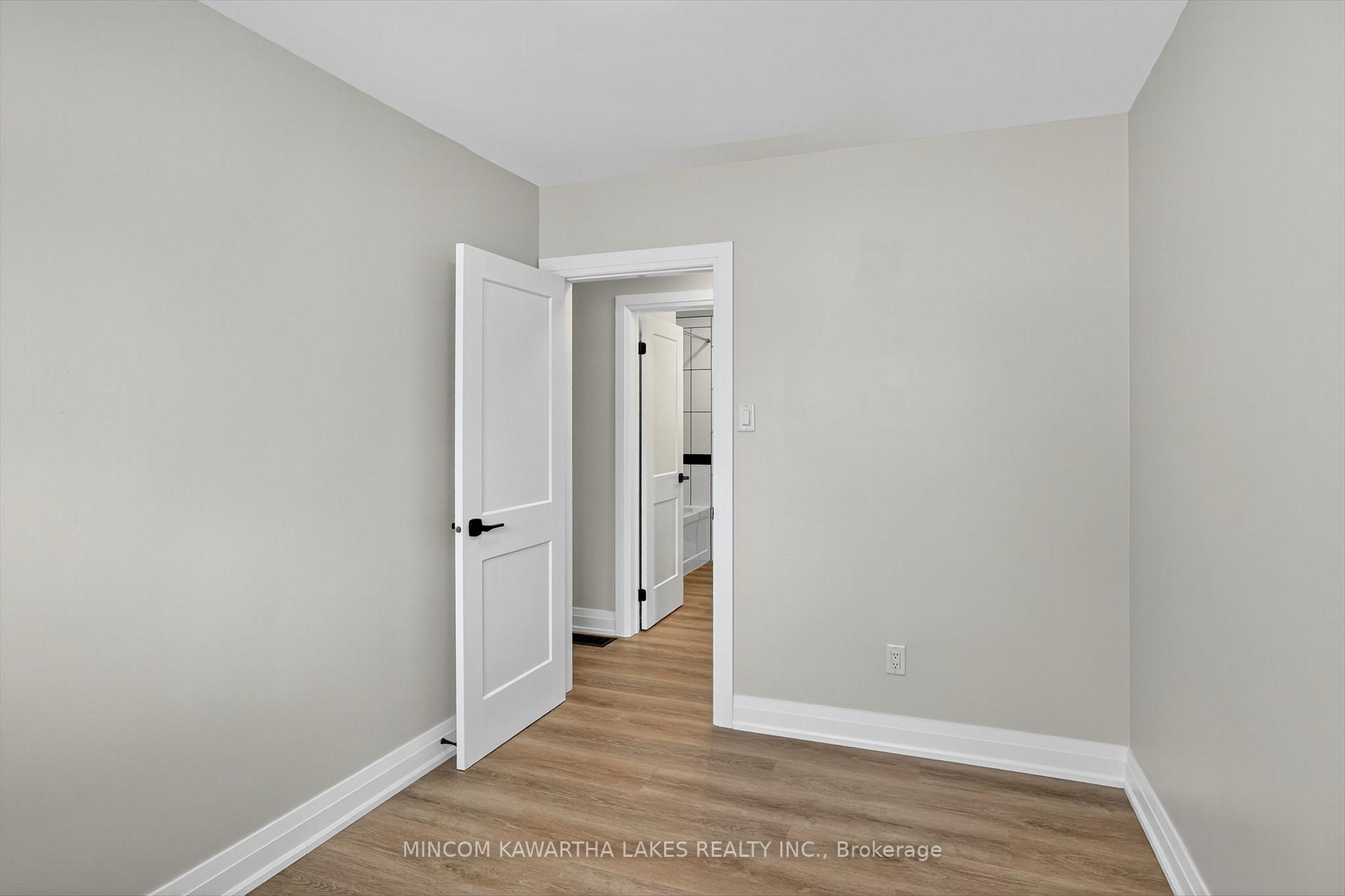 Photo 26 of 152 Langton Street, Peterborough, Northcrest Ward 5 — HOMEH