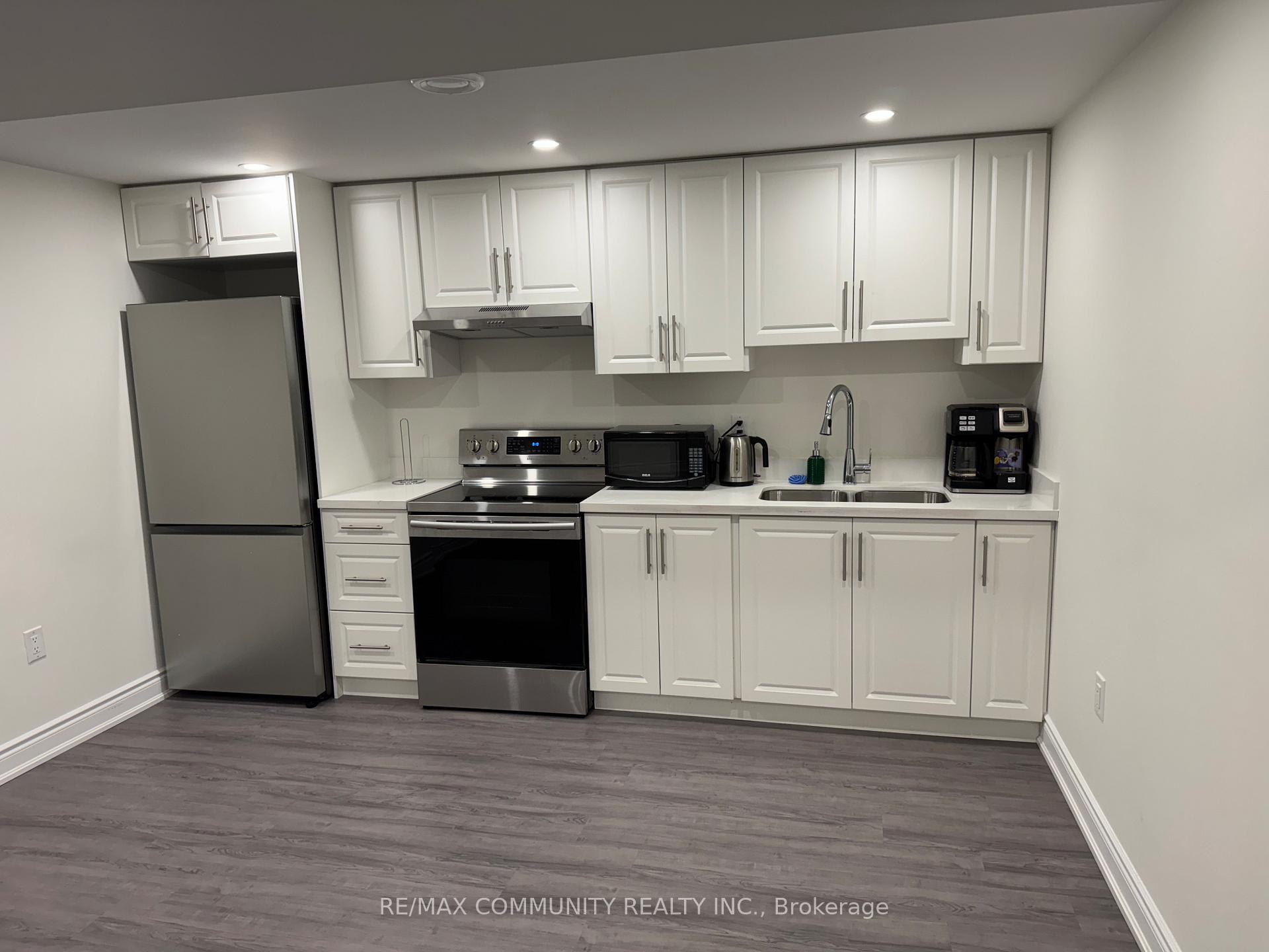Photo 8 of 33 Decourcy-Ireland Circle, Ajax, Northeast Ajax — HOMEH
