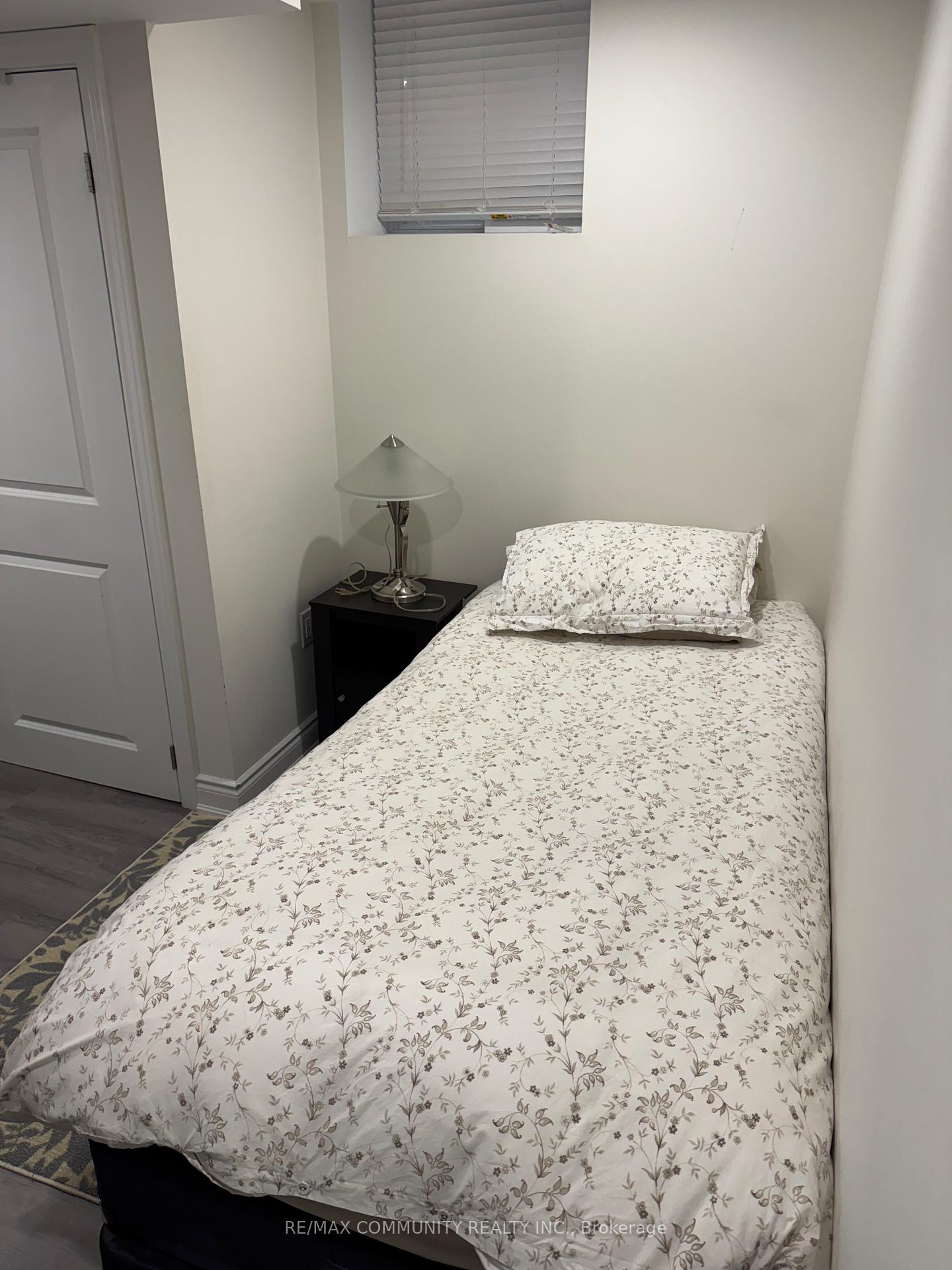 Photo 10 of 33 Decourcy-Ireland Circle, Ajax, Northeast Ajax — HOMEH