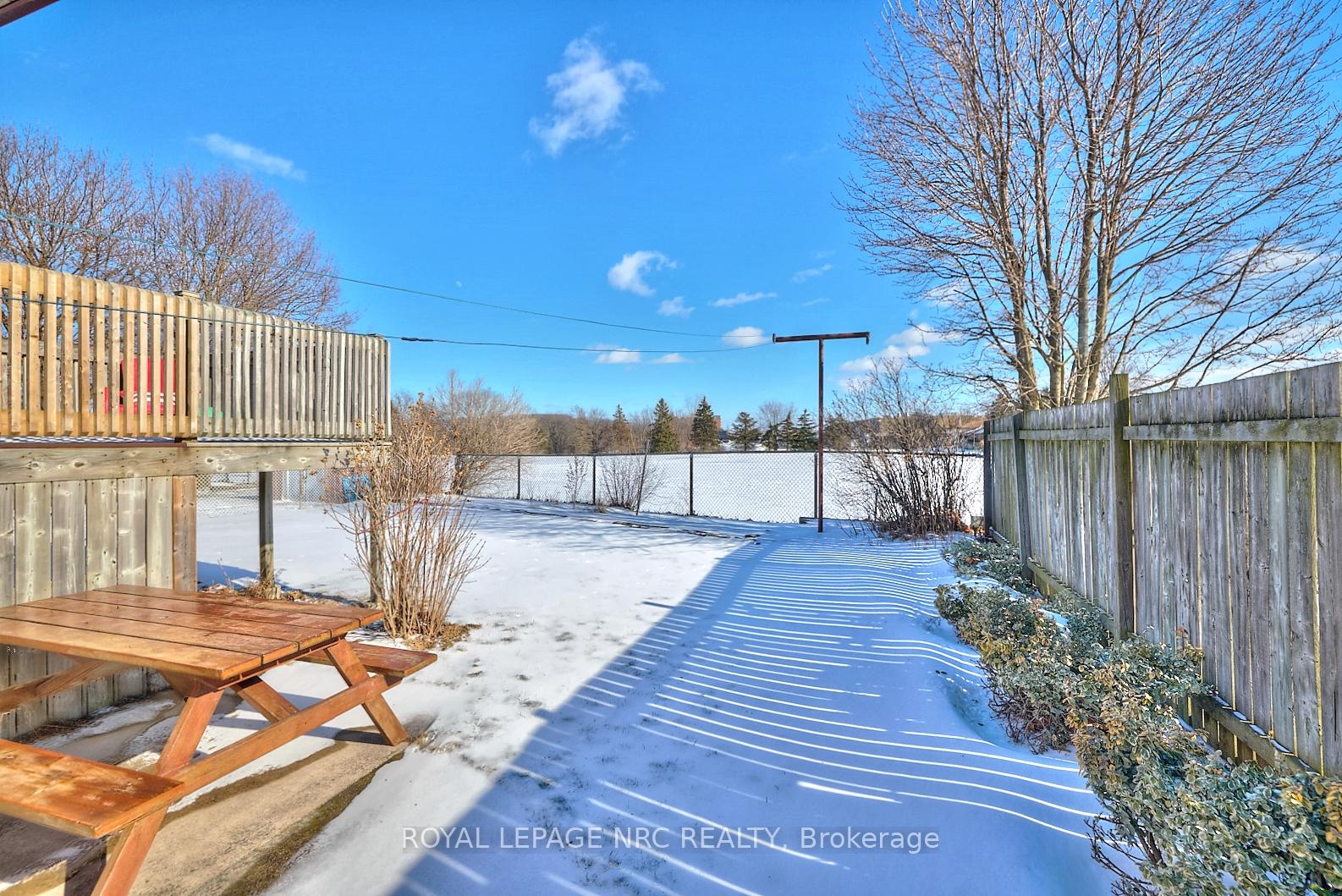 Photo 30 of 99 Page Drive, Welland, N. Welland — HOMEH