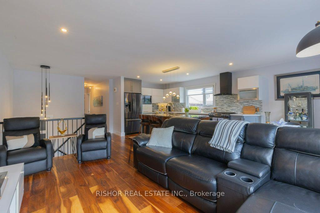 Photo 8 of 1176 Huntington Circle, Peterborough, Otonabee Ward 1 — HOMEH