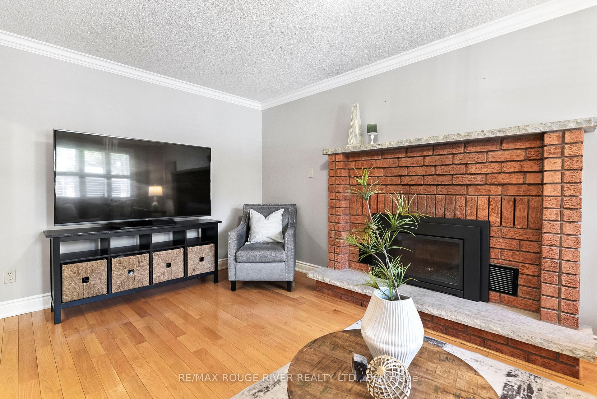 Photo 15 of 23 William Stephenson Drive, Whitby, Blue Grass Meadows — HOMEH