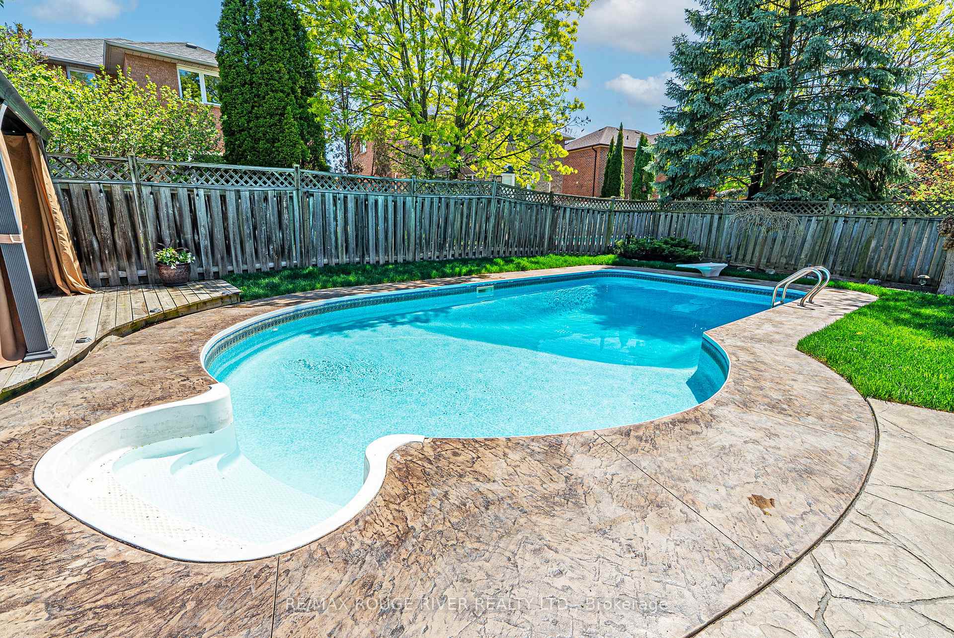 Photo 36 of 23 William Stephenson Drive, Whitby, Blue Grass Meadows — HOMEH