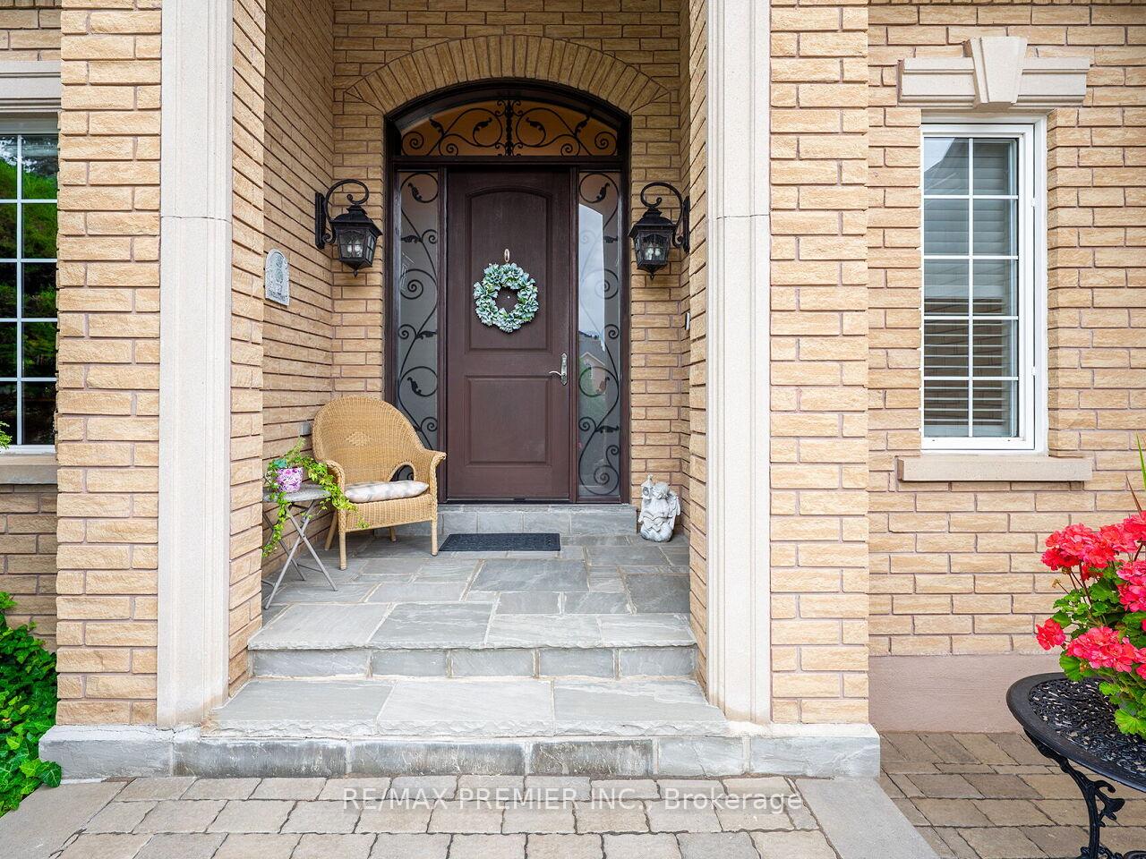 Photo 3 of 473 Vaughan Mills Road, Vaughan, Islington Woods — HOMEH