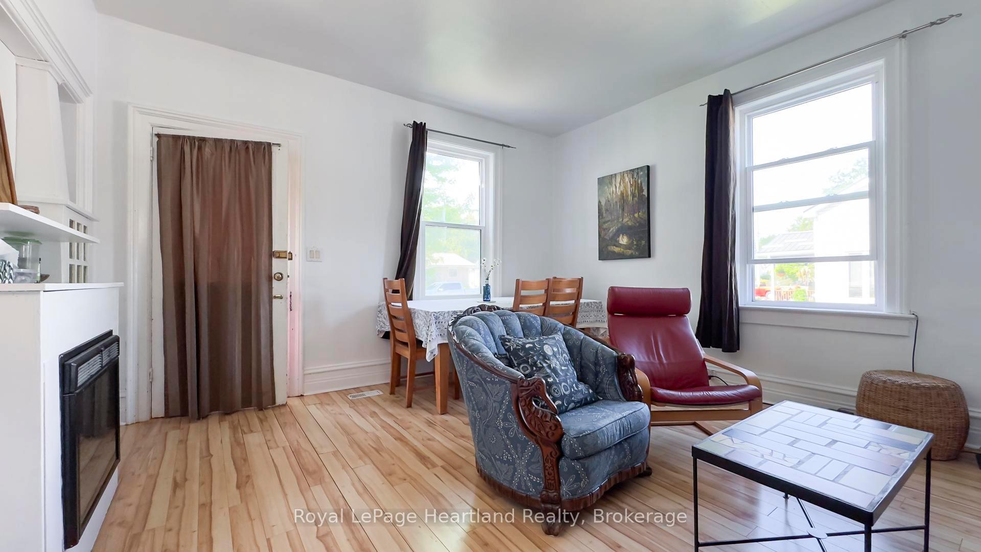 Photo 6 of 88 Richmond Street N, Bluewater, Hensall — HOMEH