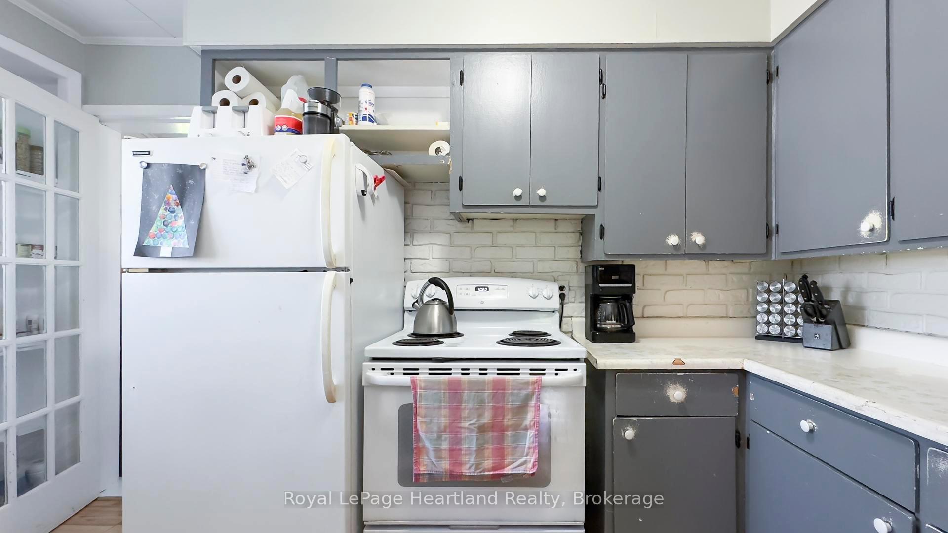 Photo 15 of 88 Richmond Street N, Bluewater, Hensall — HOMEH