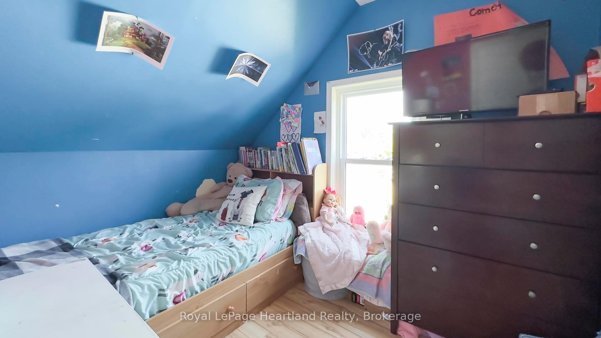 Photo 26 of 88 Richmond Street N, Bluewater, Hensall — HOMEH