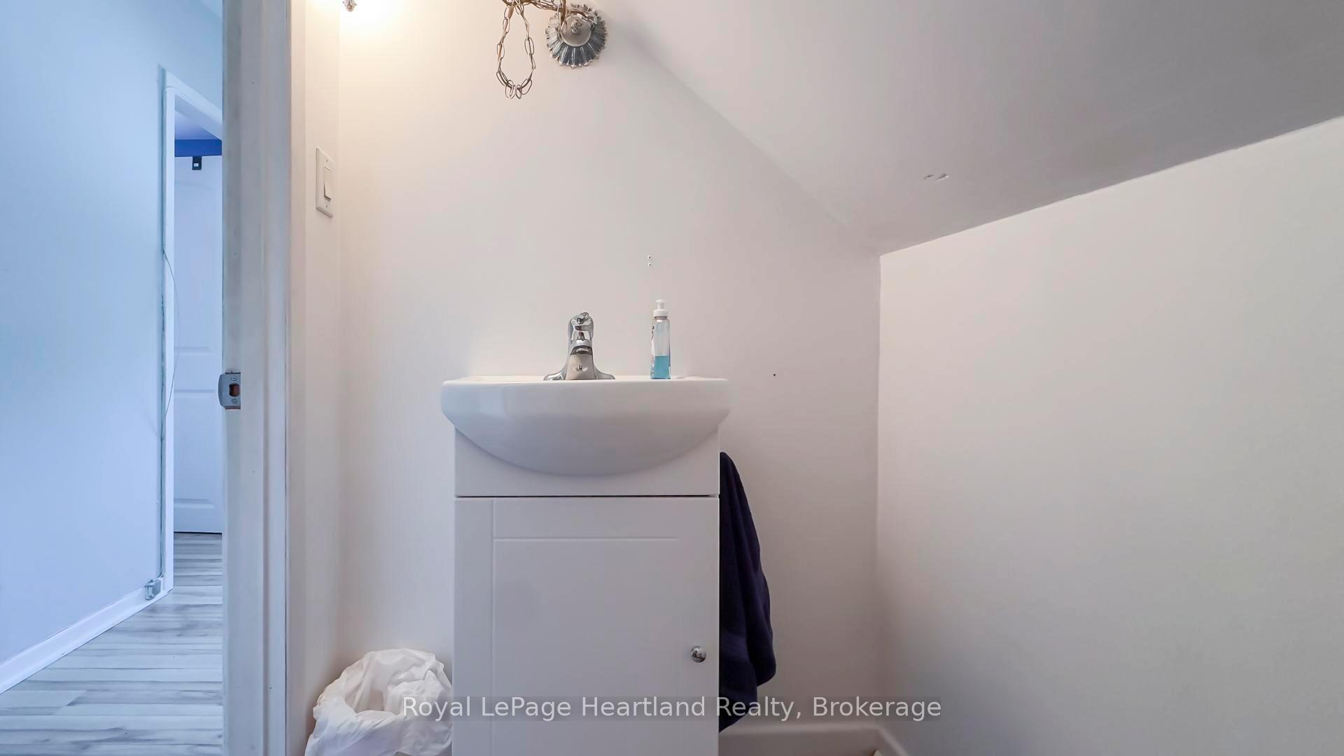 Photo 30 of 88 Richmond Street N, Bluewater, Hensall — HOMEH