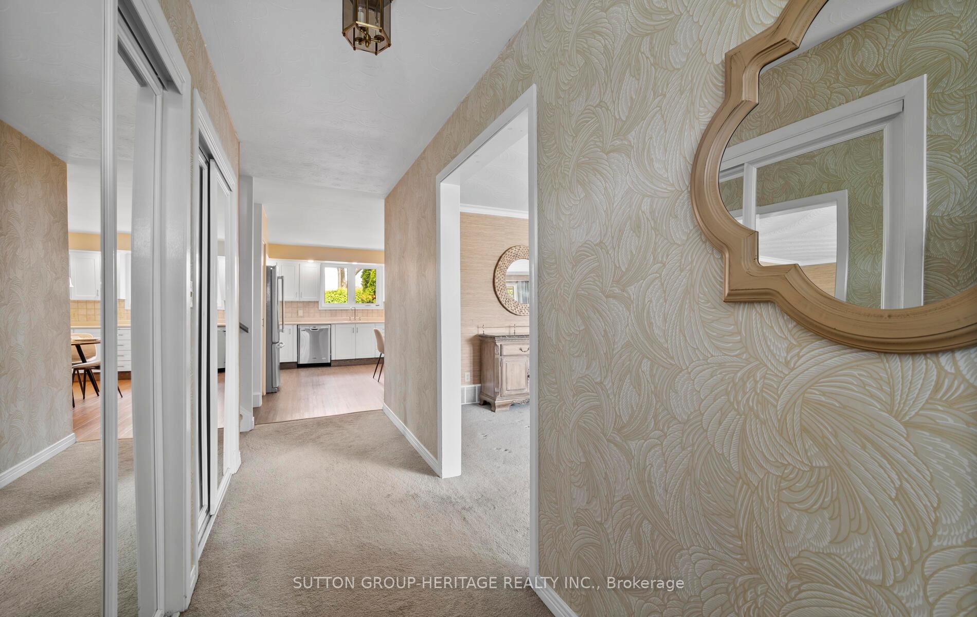Photo 5 of 245 Ascot Court, Oshawa, Eastdale — HOMEH