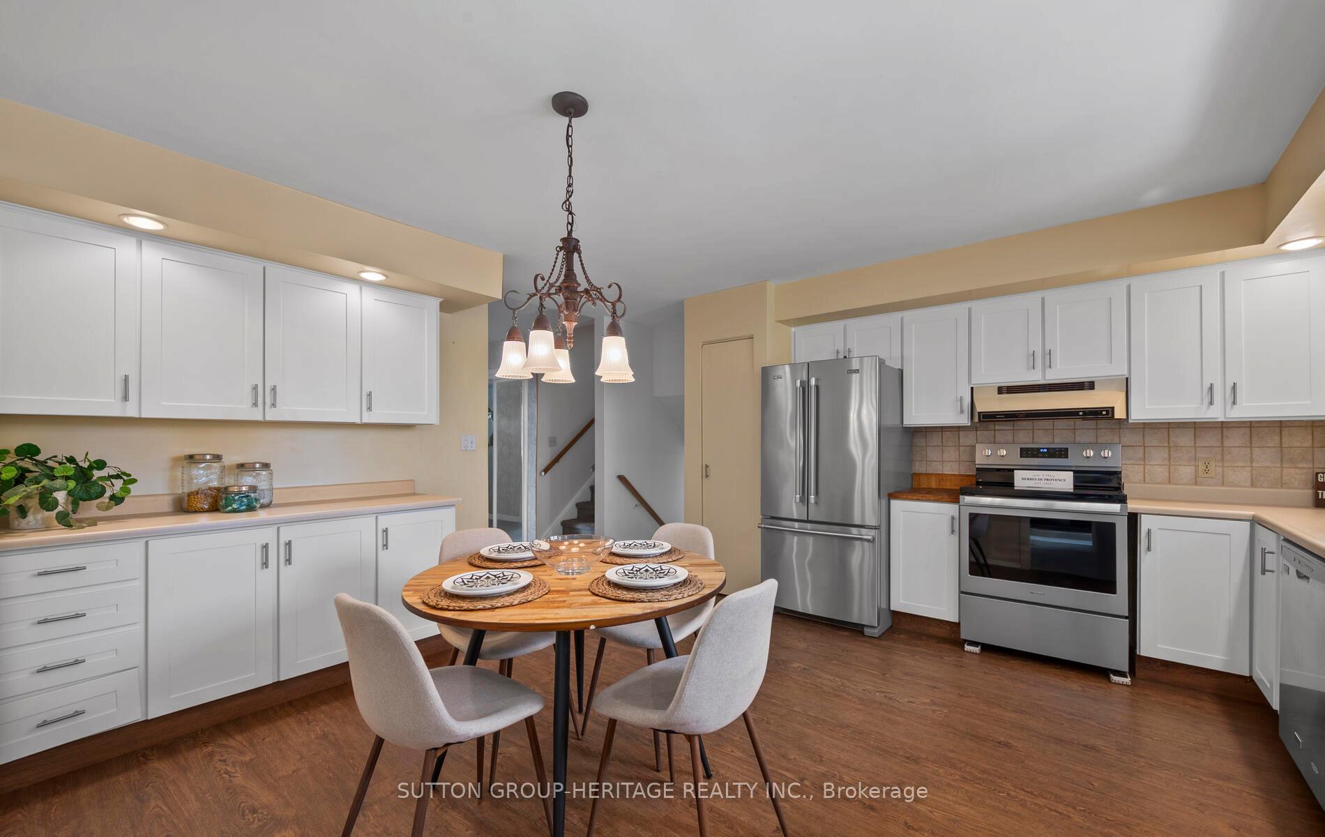 Photo 11 of 245 Ascot Court, Oshawa, Eastdale — HOMEH