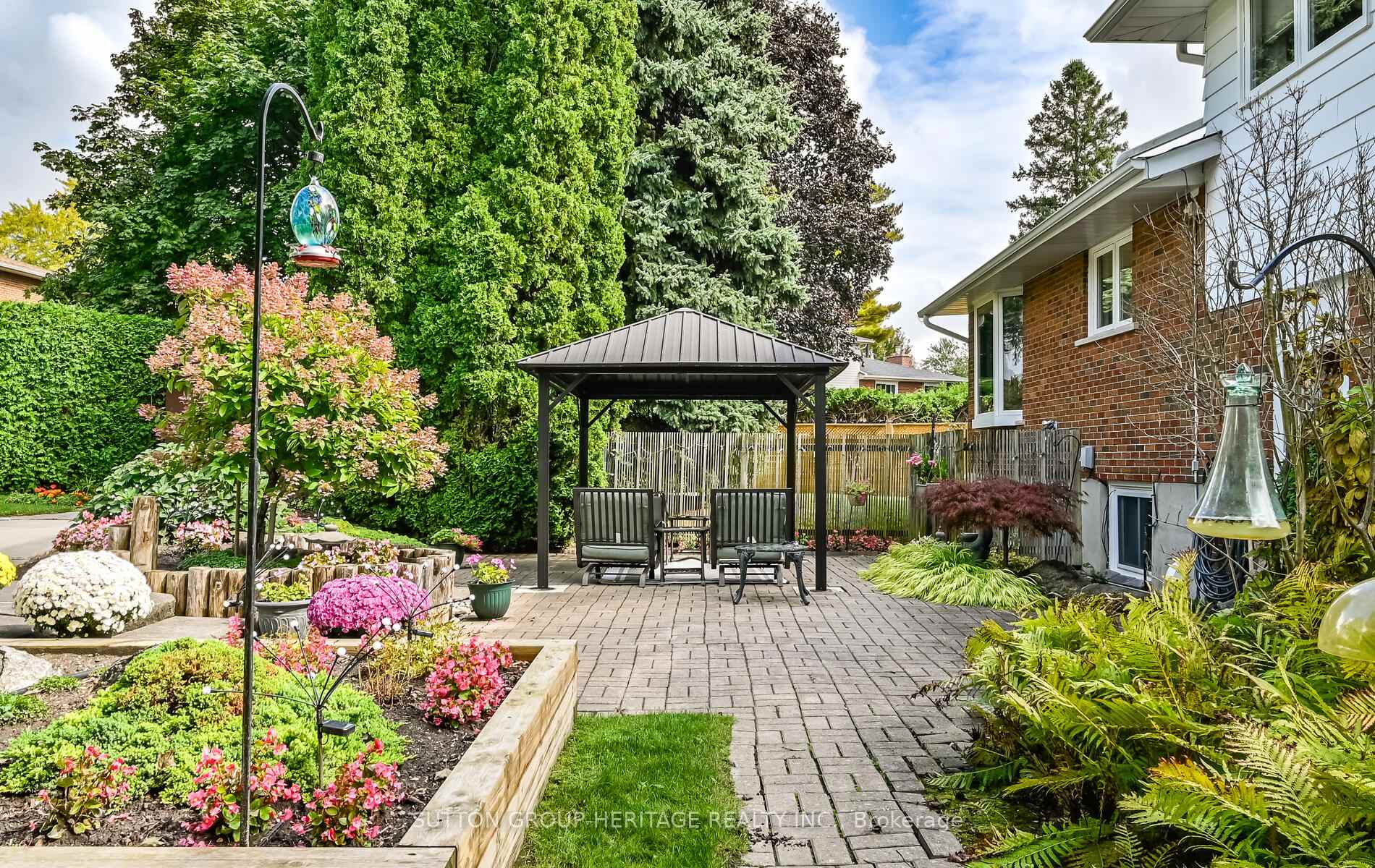 Photo 36 of 245 Ascot Court, Oshawa, Eastdale — HOMEH