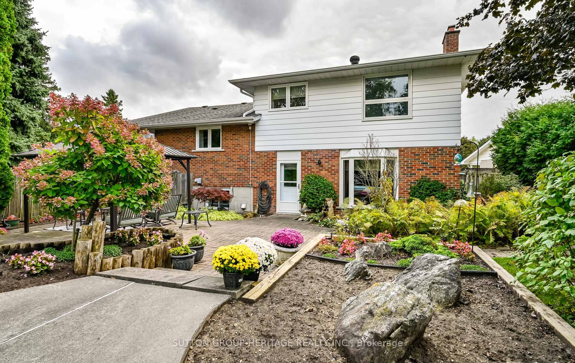 Photo 44 of 245 Ascot Court, Oshawa, Eastdale — HOMEH