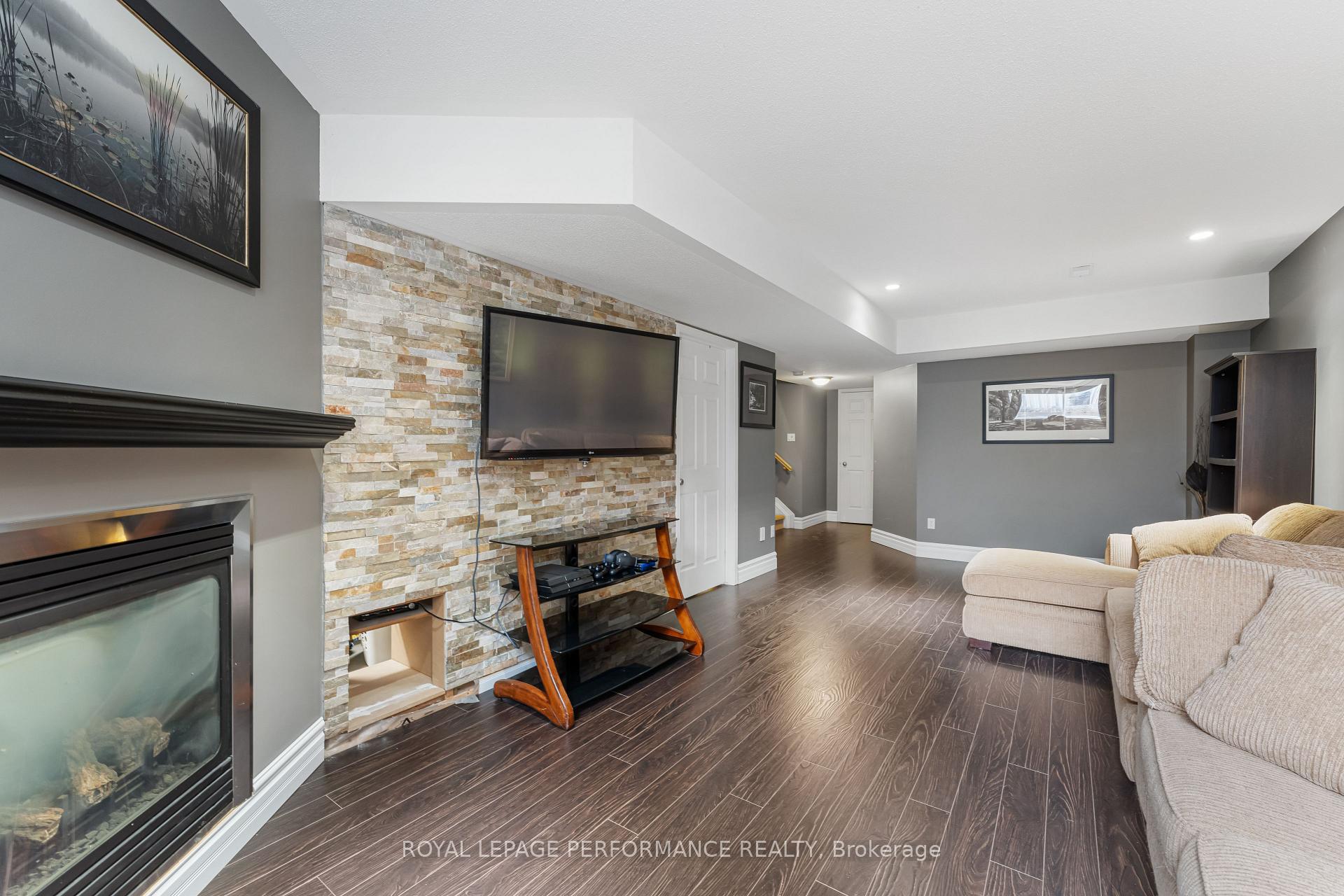 Photo 18 of 514 Louis Toscano Drive, Ottawa, Avalon East — HOMEH