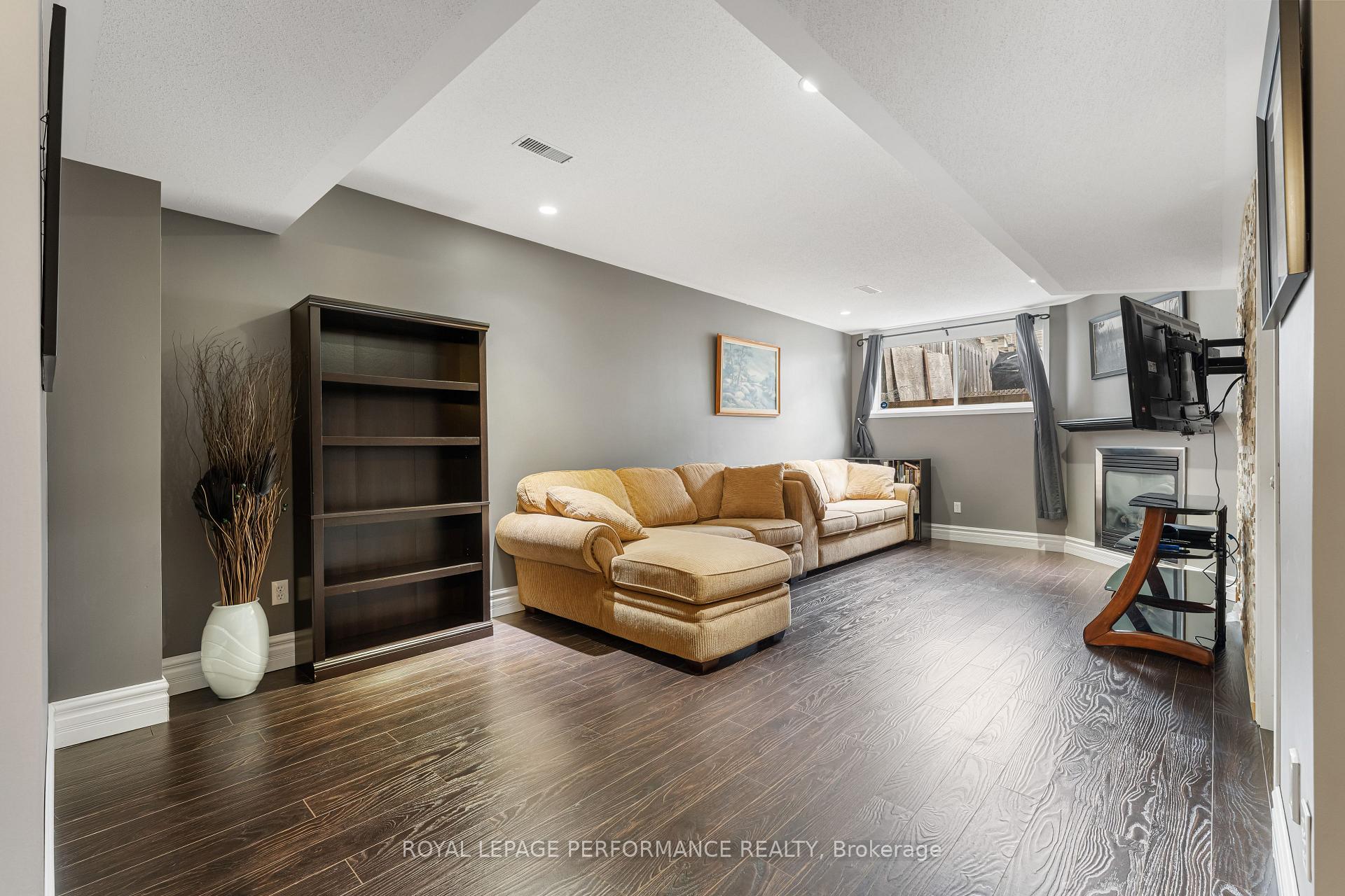 Photo 19 of 514 Louis Toscano Drive, Ottawa, Avalon East — HOMEH
