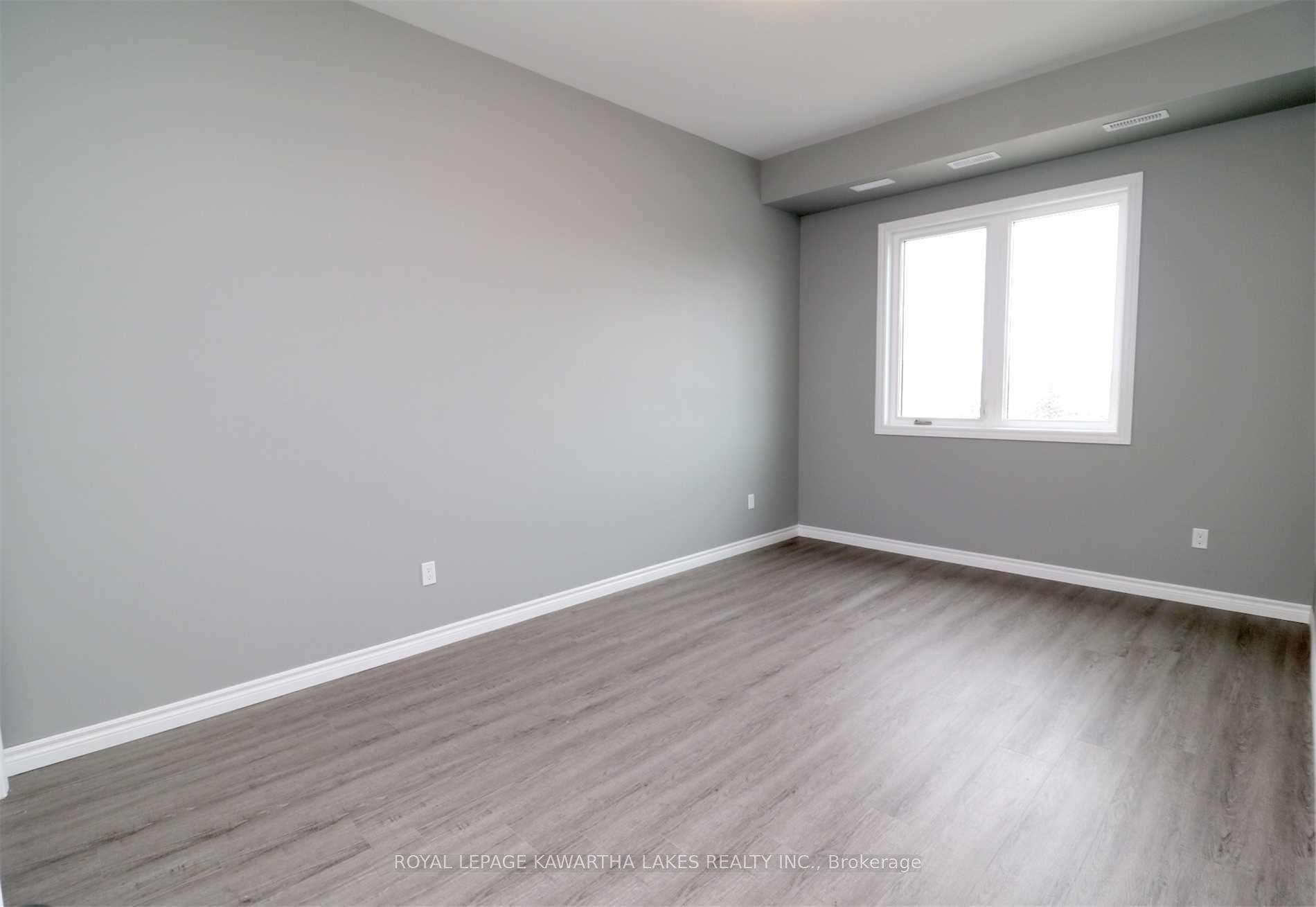 Photo 3 of Unit Unit, 448 Osborne Street, Brock, Beaverton — HOMEH