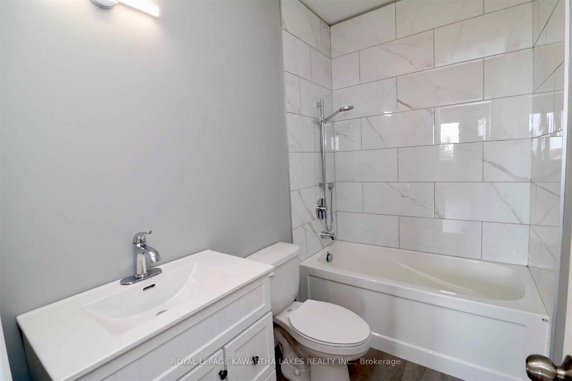 Photo 6 of Unit Unit, 448 Osborne Street, Brock, Beaverton — HOMEH