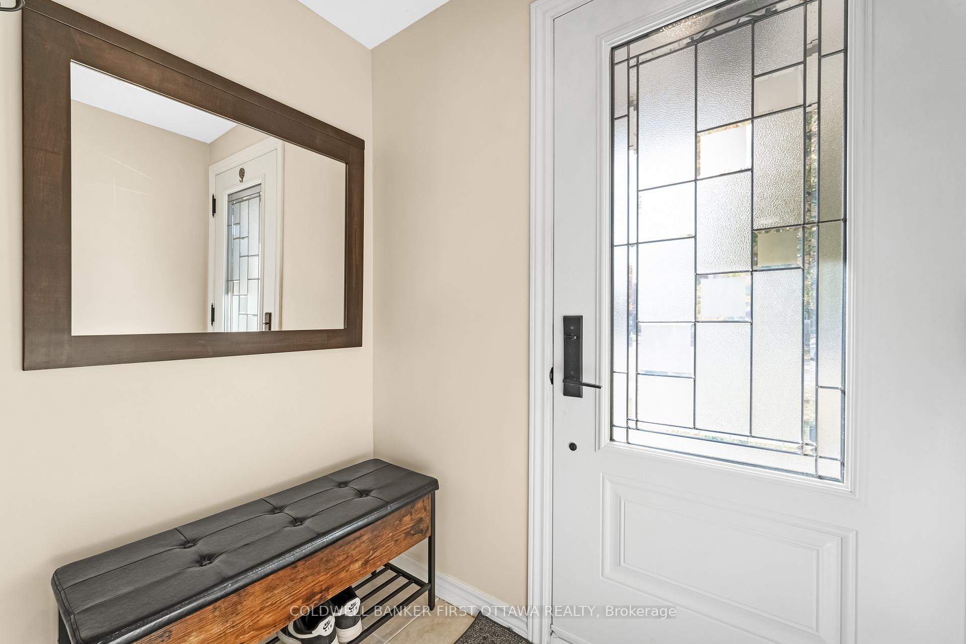 Photo 3 of 439 Grassland Terrace, Ottawa, Queenswood Heights South — HOMEH
