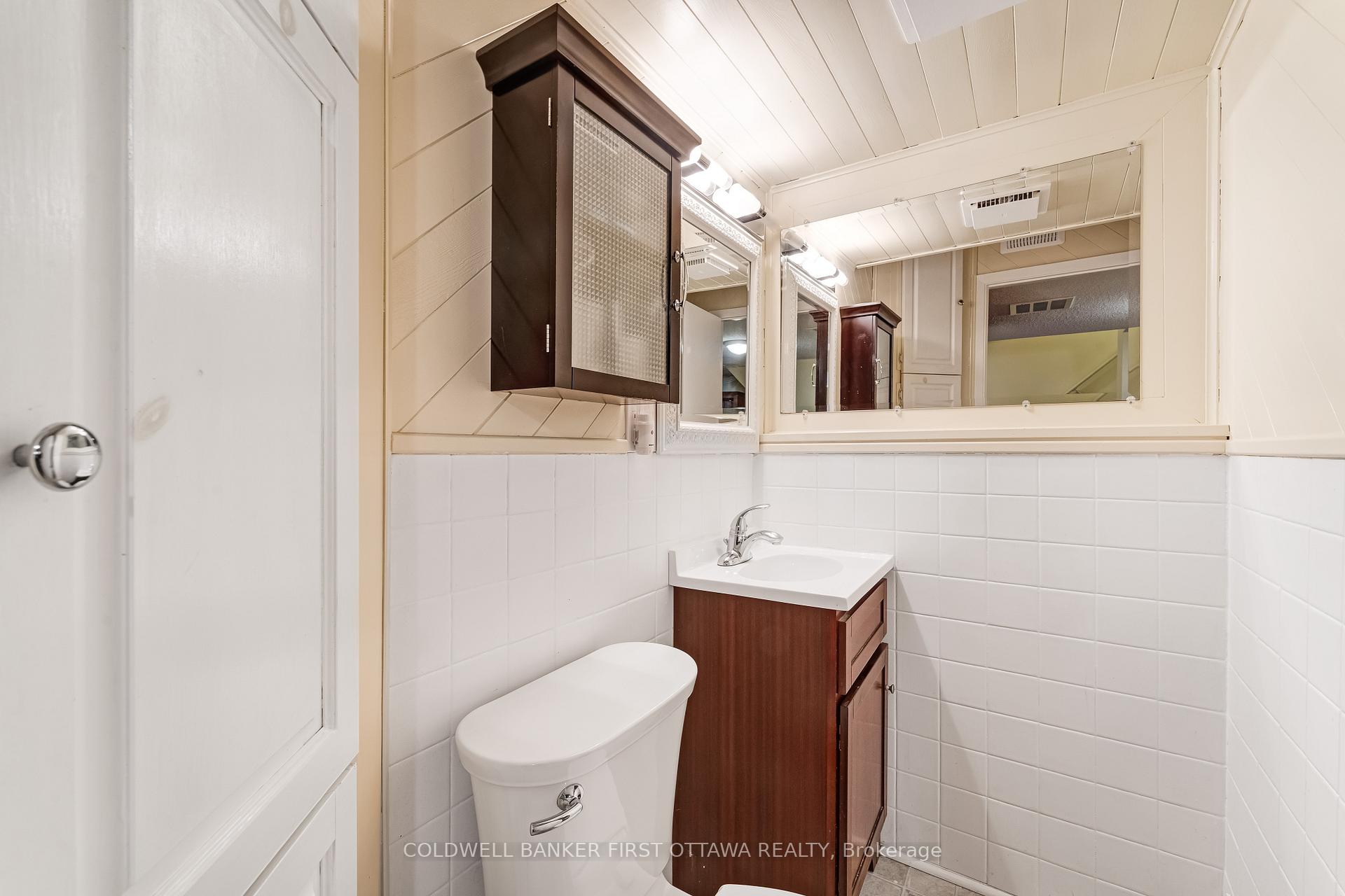 Photo 5 of 439 Grassland Terrace, Ottawa, Queenswood Heights South — HOMEH