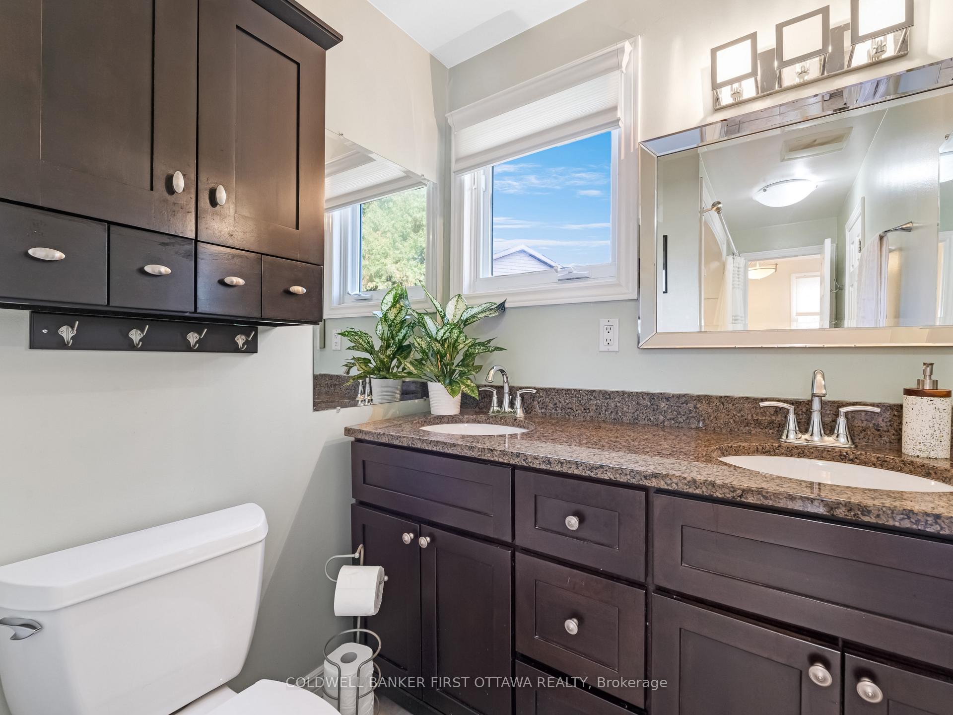 Photo 24 of 439 Grassland Terrace, Ottawa, Queenswood Heights South — HOMEH
