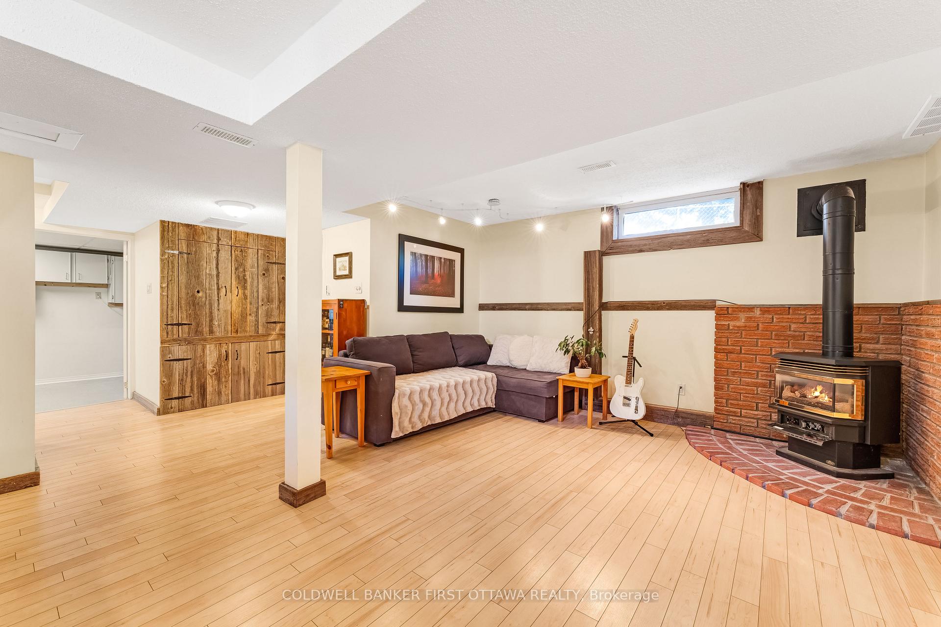 Photo 28 of 439 Grassland Terrace, Ottawa, Queenswood Heights South — HOMEH