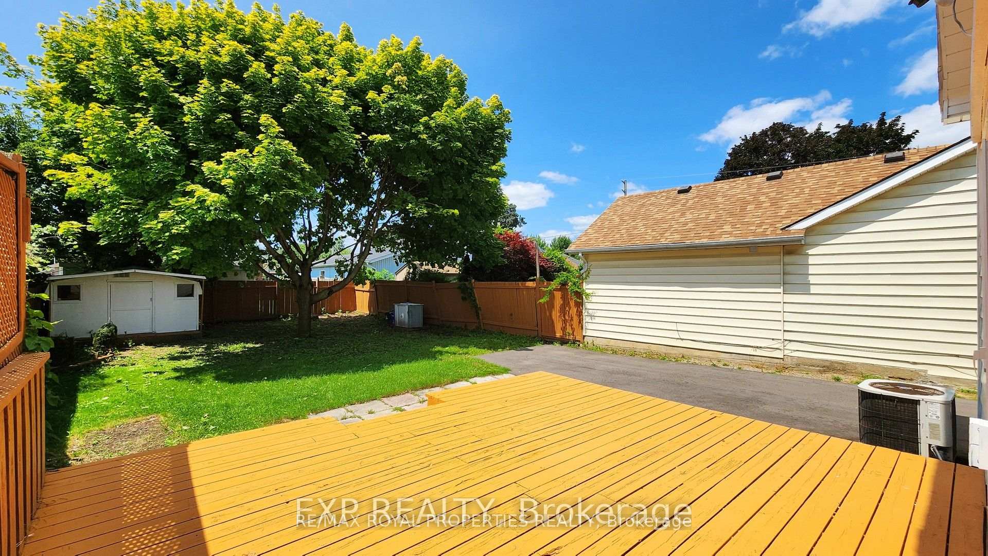 Photo 30 of 324 French Street, Oshawa, O'Neill — HOMEH