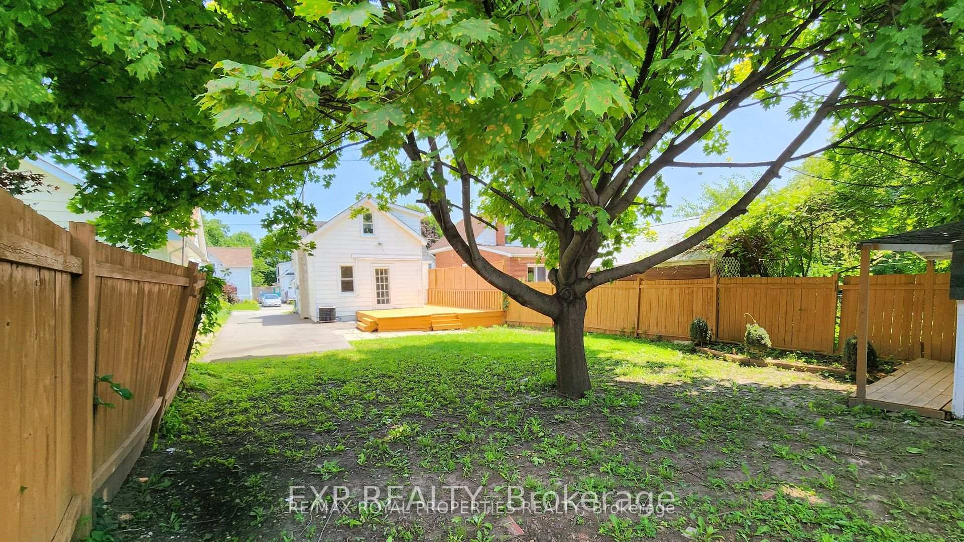 Photo 32 of 324 French Street, Oshawa, O'Neill — HOMEH