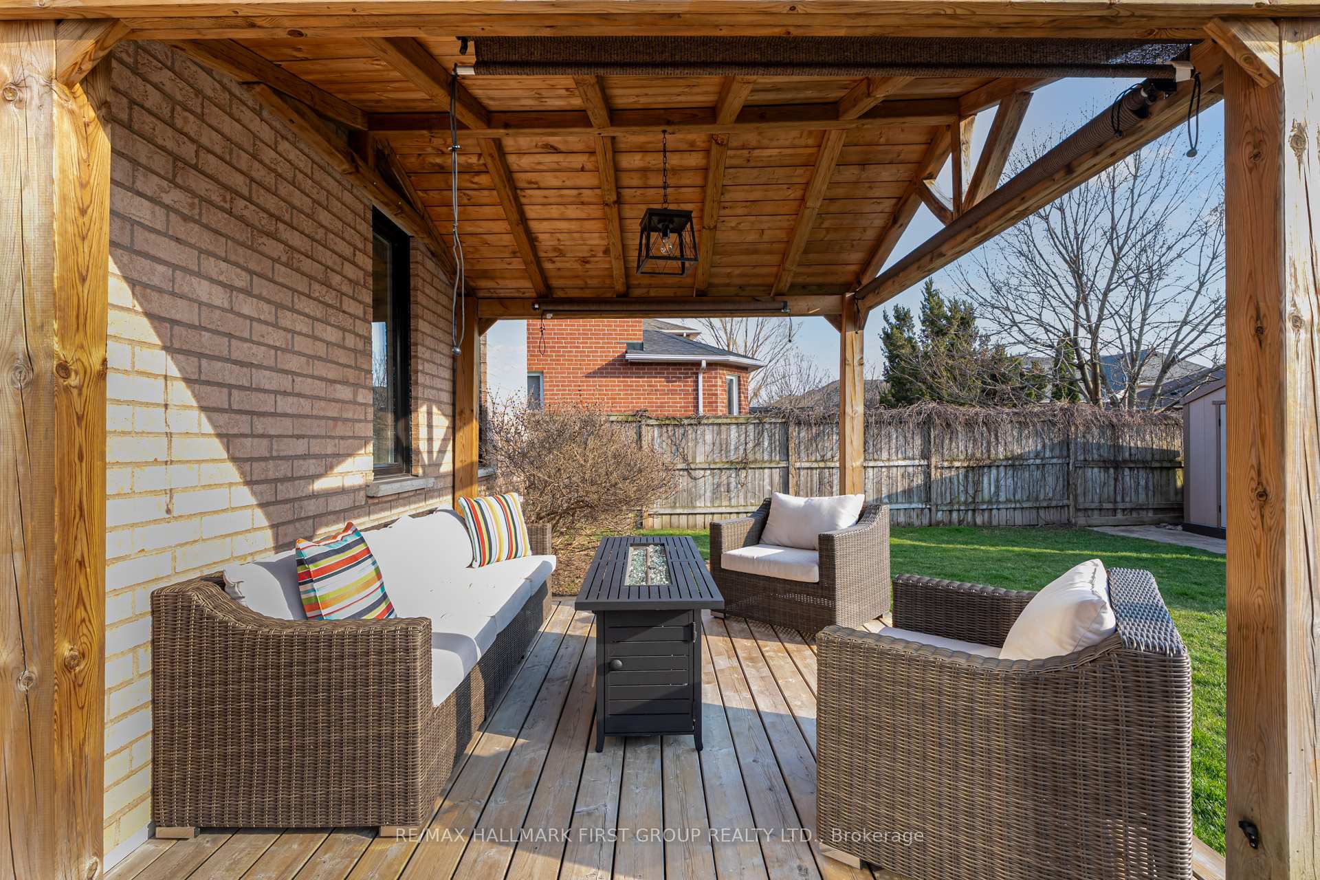 Photo 25 of 36 Ball Crescent, Whitby, Williamsburg — HOMEH