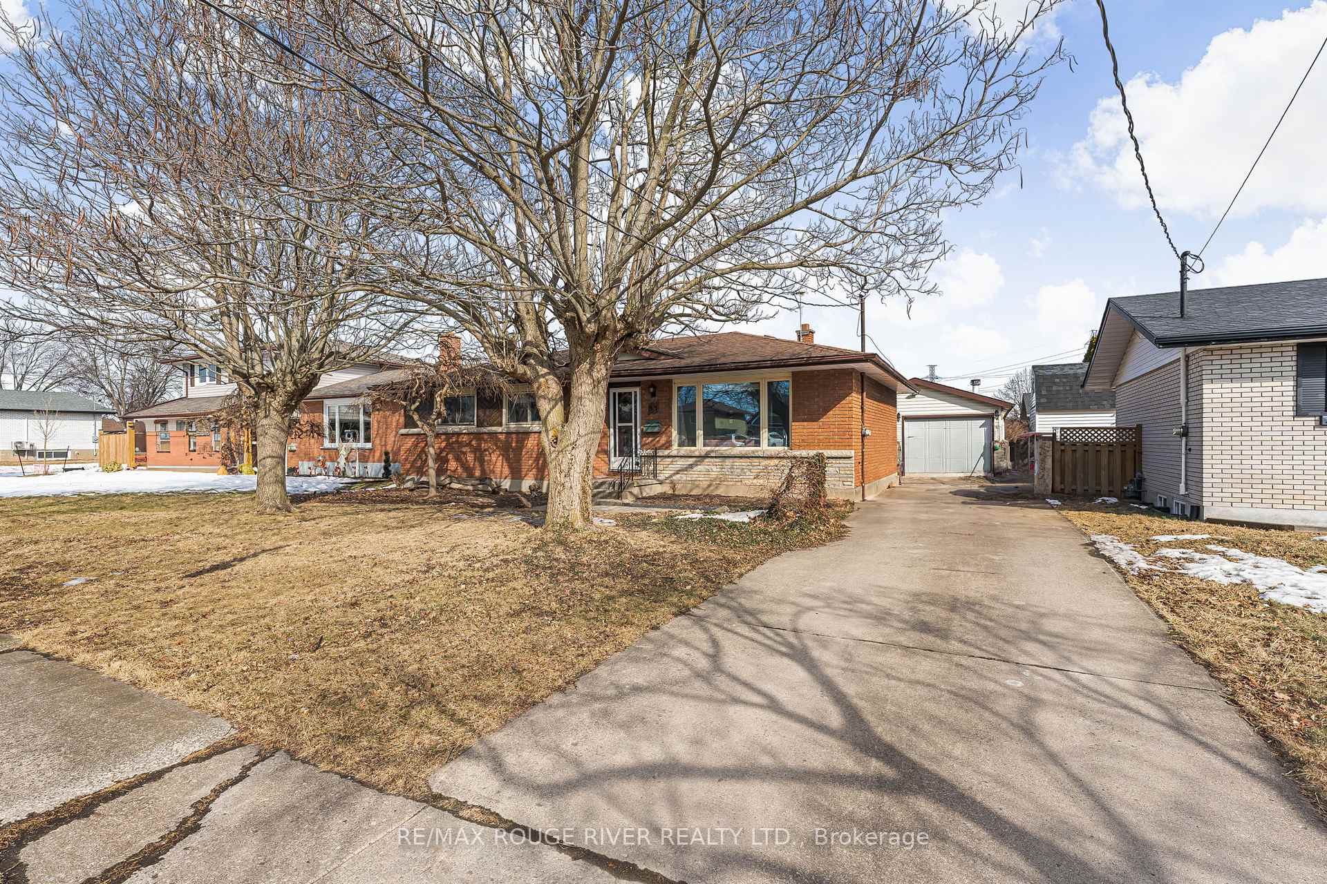 Photo 1 of 55 Grange Avenue, Welland, Lincoln/Crowland — HOMEH