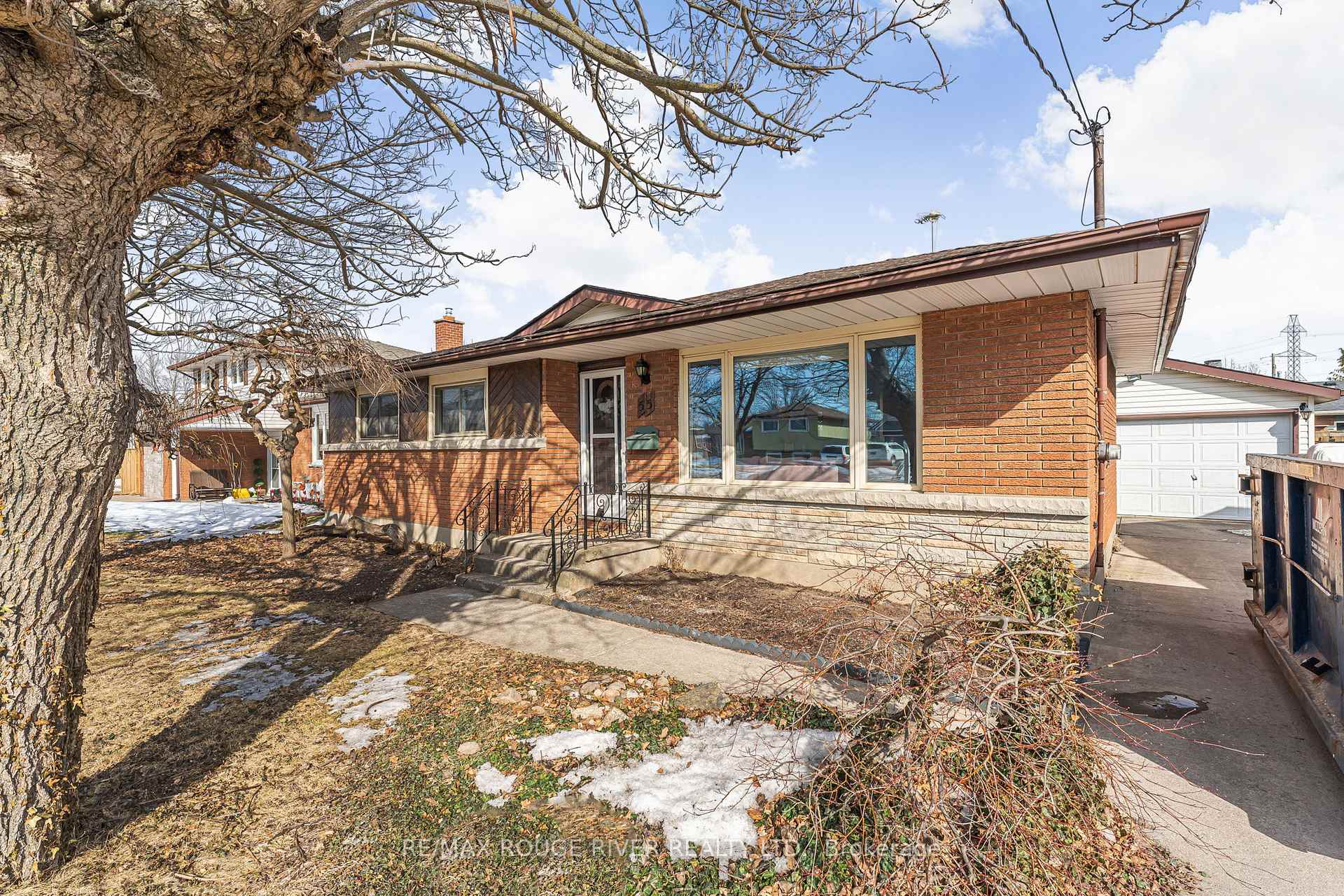 Photo 2 of 55 Grange Avenue, Welland, Lincoln/Crowland — HOMEH