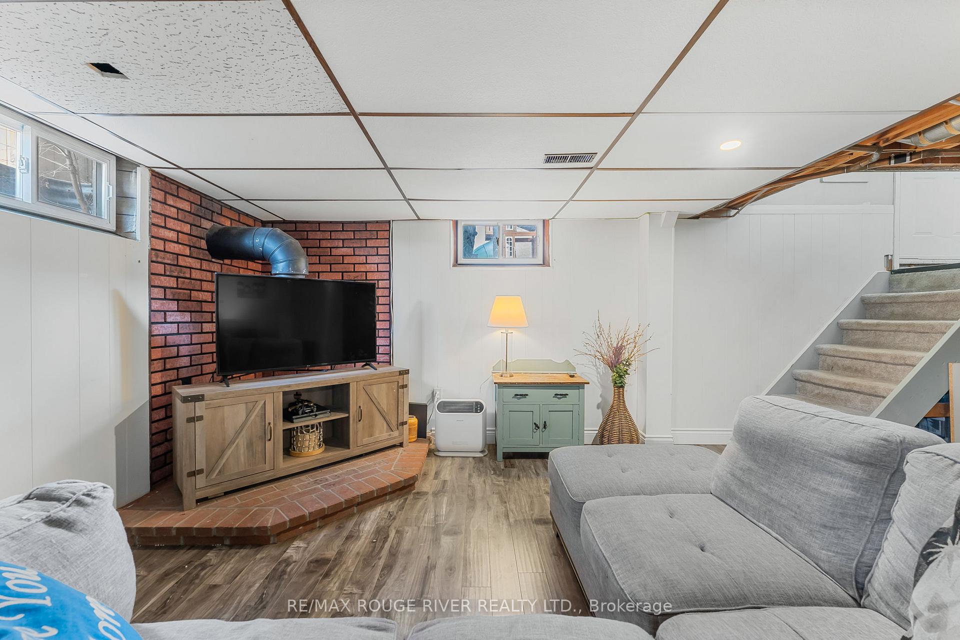 Photo 16 of 55 Grange Avenue, Welland, Lincoln/Crowland — HOMEH
