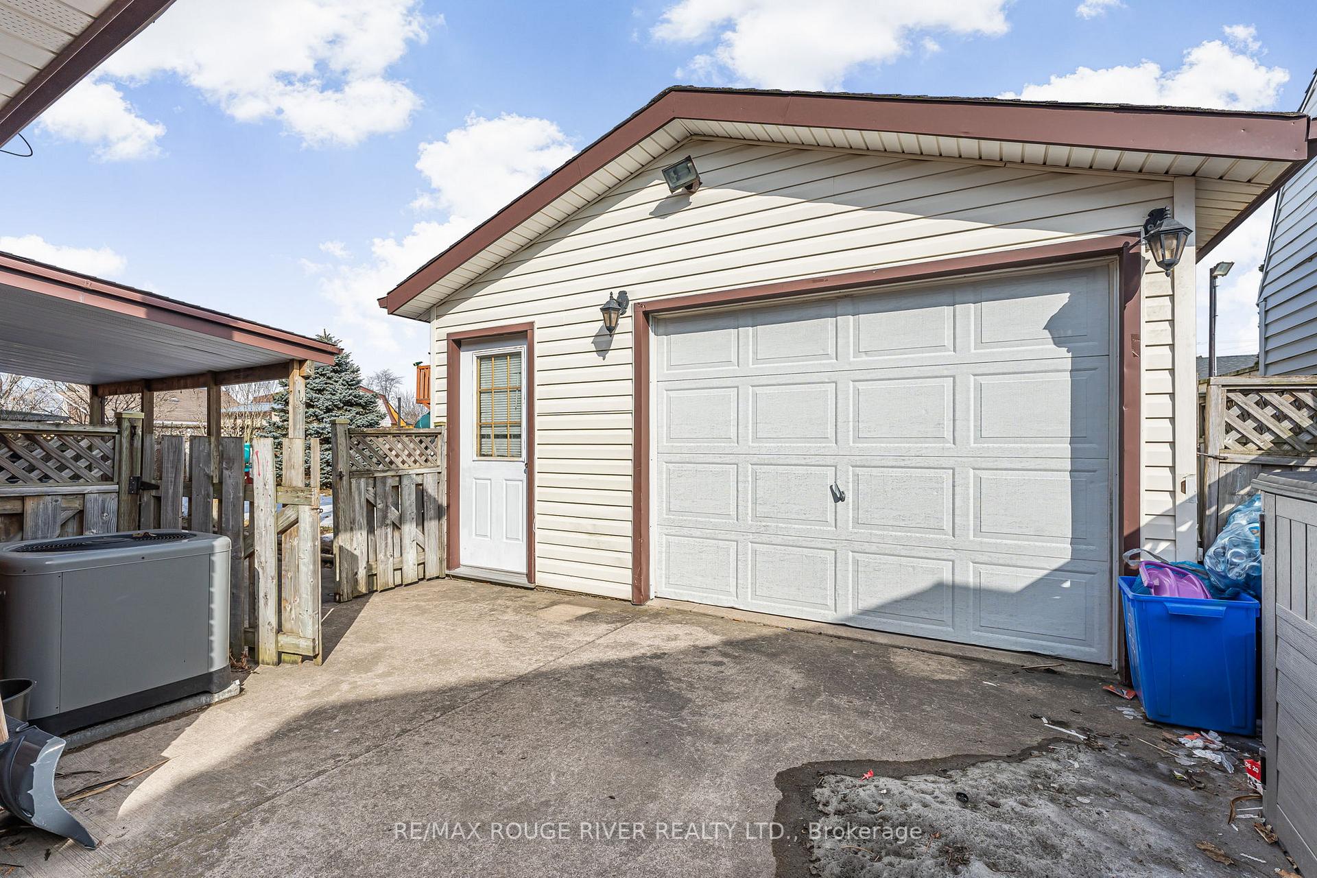Photo 27 of 55 Grange Avenue, Welland, Lincoln/Crowland — HOMEH