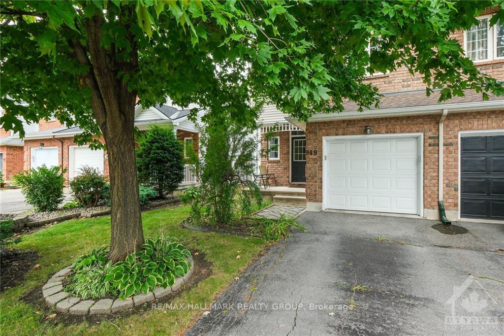 Photo 1 of 949 Markwick Crescent, Ottawa, Notting Hill/Summerside — HOMEH
