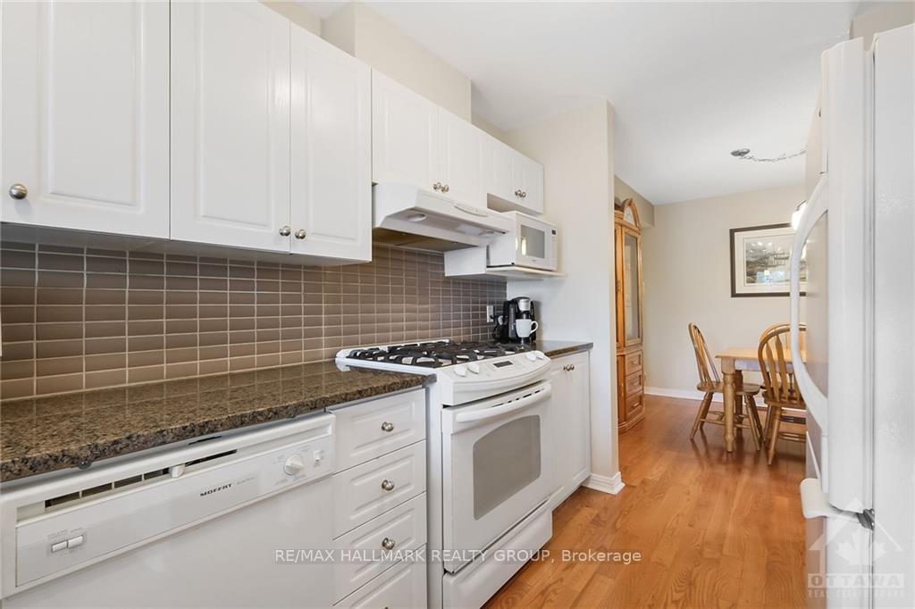 Photo 11 of 949 Markwick Crescent, Ottawa, Notting Hill/Summerside — HOMEH