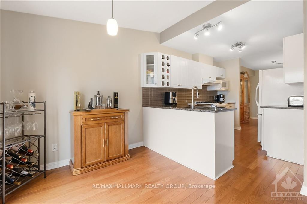 Photo 14 of 949 Markwick Crescent, Ottawa, Notting Hill/Summerside — HOMEH