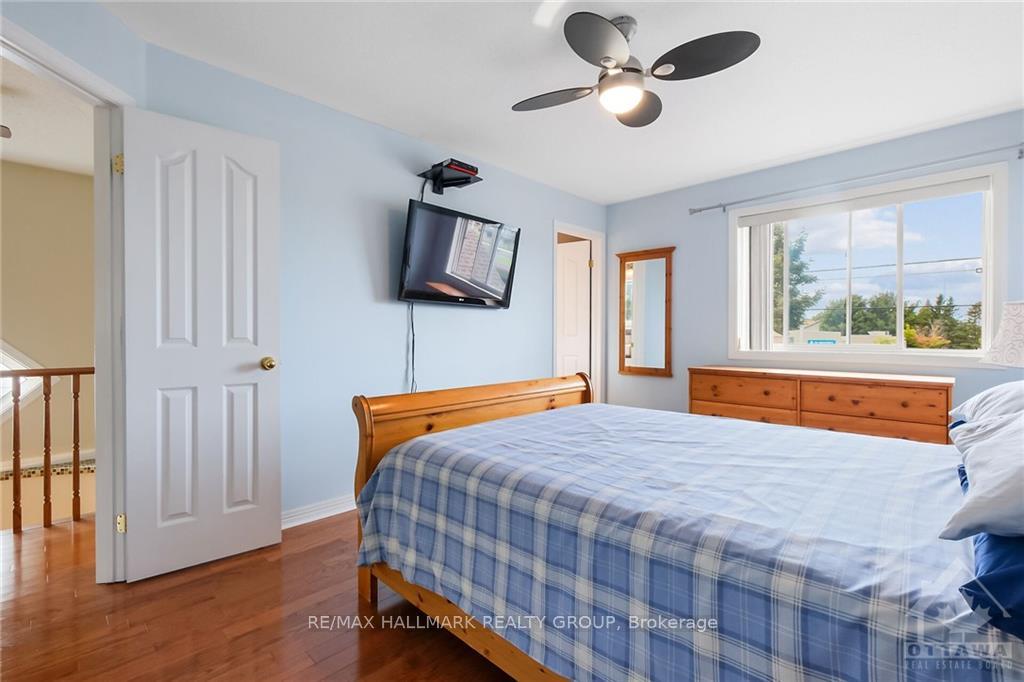 Photo 18 of 949 Markwick Crescent, Ottawa, Notting Hill/Summerside — HOMEH