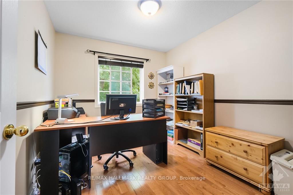Photo 22 of 949 Markwick Crescent, Ottawa, Notting Hill/Summerside — HOMEH