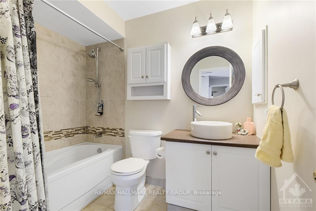 Photo 24 of 949 Markwick Crescent, Ottawa, Notting Hill/Summerside — HOMEH