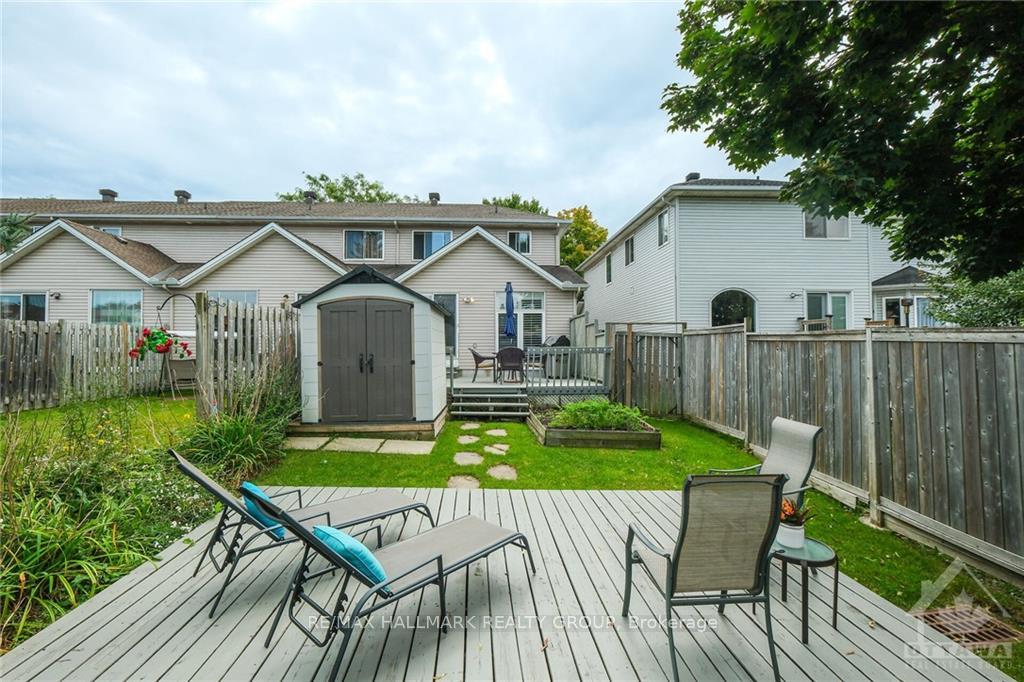 Photo 30 of 949 Markwick Crescent, Ottawa, Notting Hill/Summerside — HOMEH