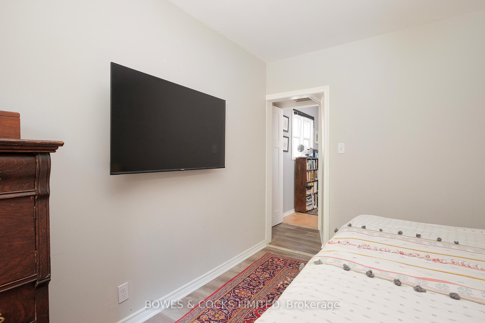 Photo 18 of 705 Young Street, Peterborough, Otonabee Ward 1 — HOMEH