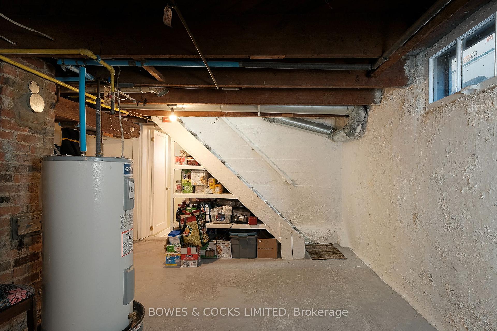 Photo 21 of 705 Young Street, Peterborough, Otonabee Ward 1 — HOMEH