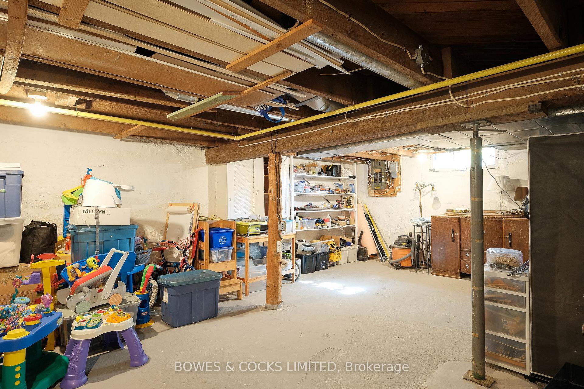 Photo 31 of 705 Young Street, Peterborough, Otonabee Ward 1 — HOMEH
