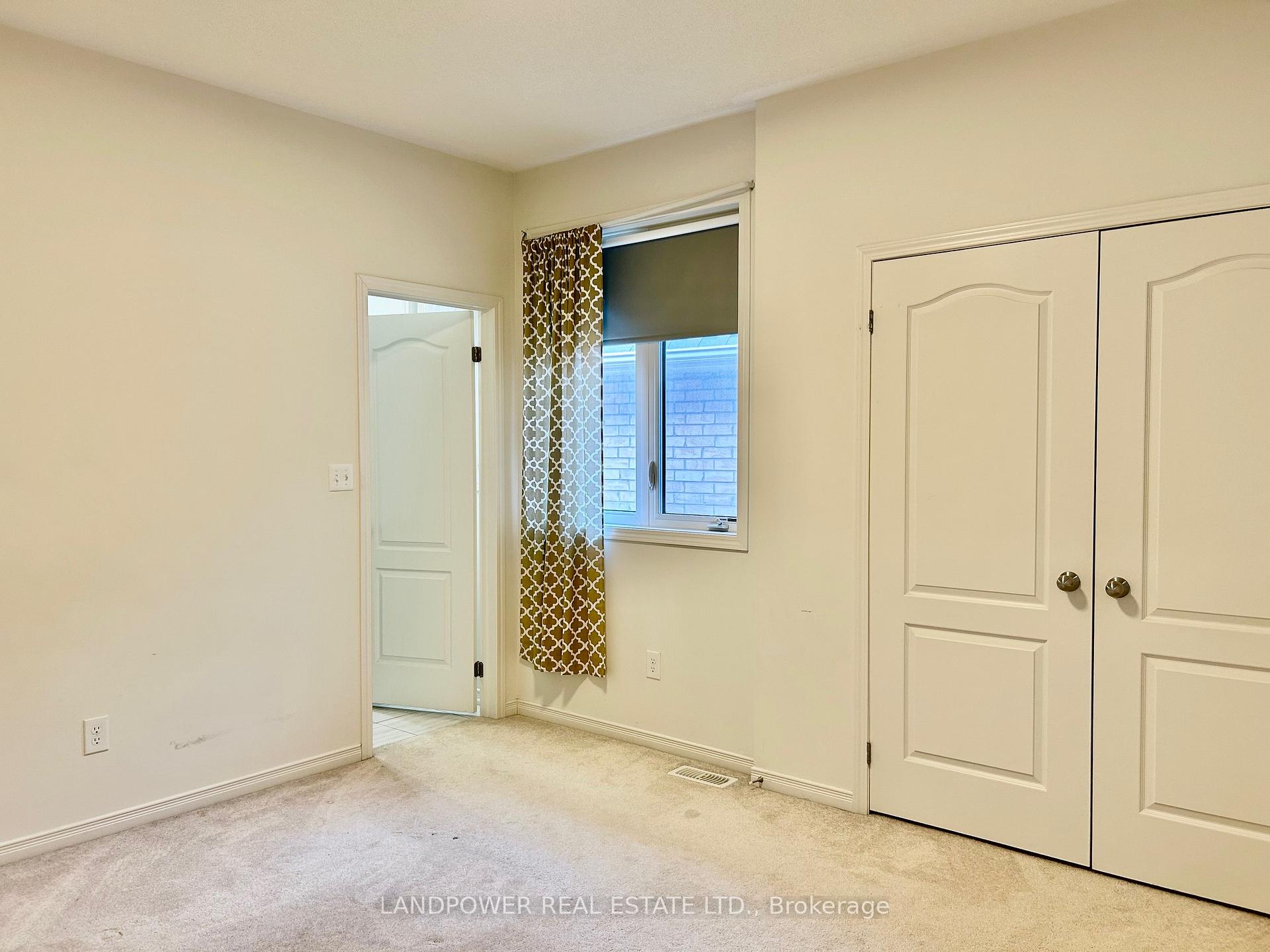 Photo 17 of 2392 Dress Circle Crescent, Oshawa, Windfields — HOMEH