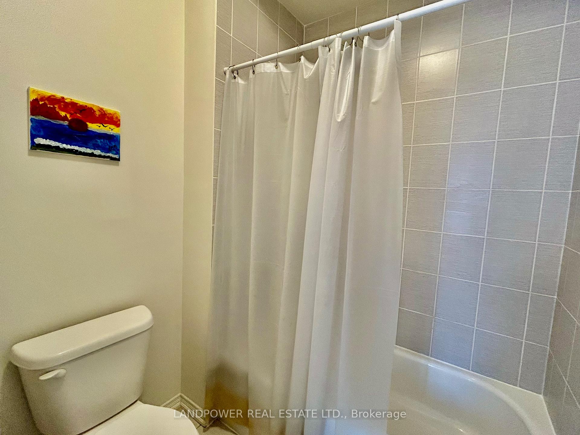 Photo 22 of 2392 Dress Circle Crescent, Oshawa, Windfields — HOMEH