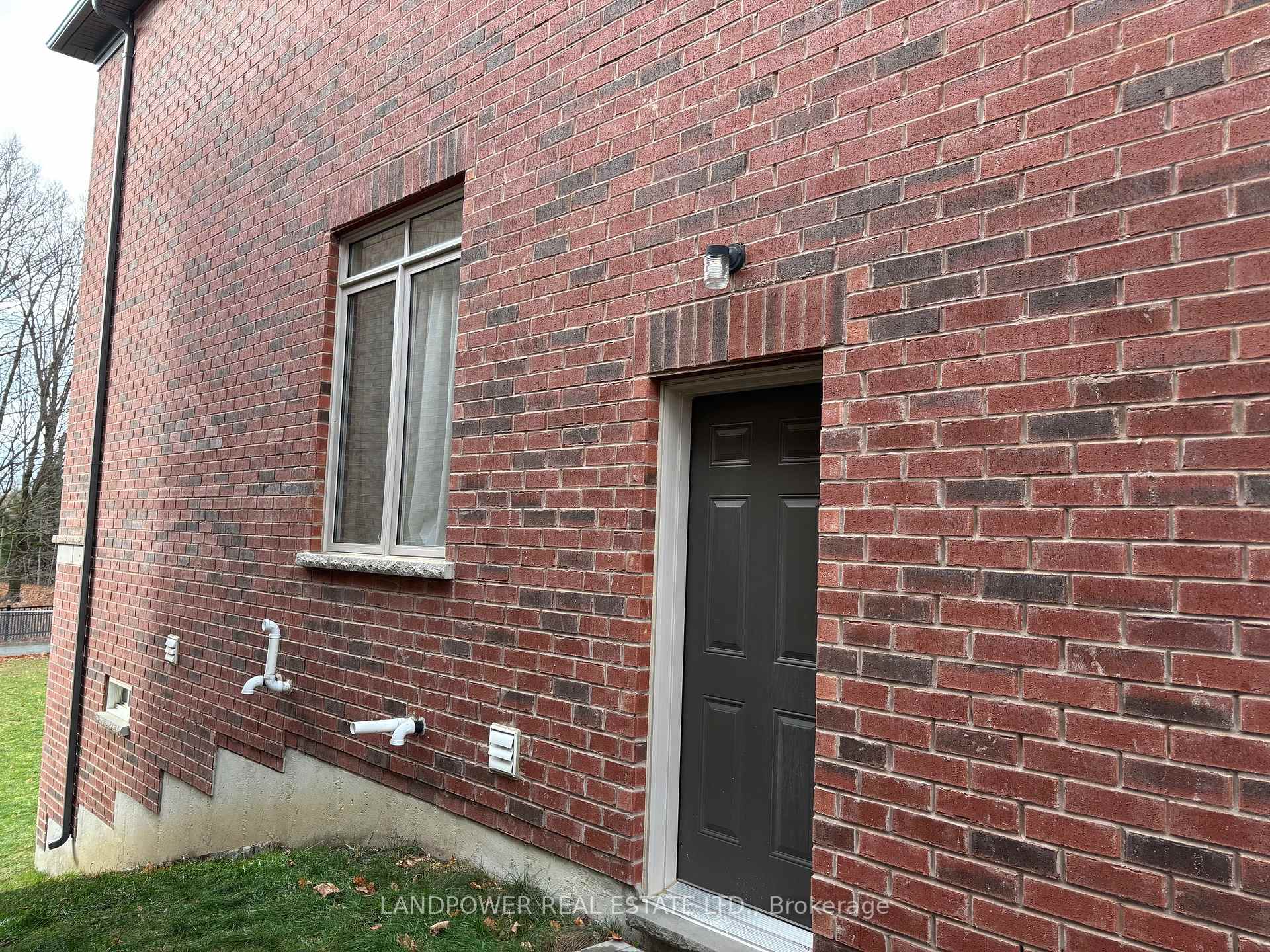 Photo 23 of 2392 Dress Circle Crescent, Oshawa, Windfields — HOMEH