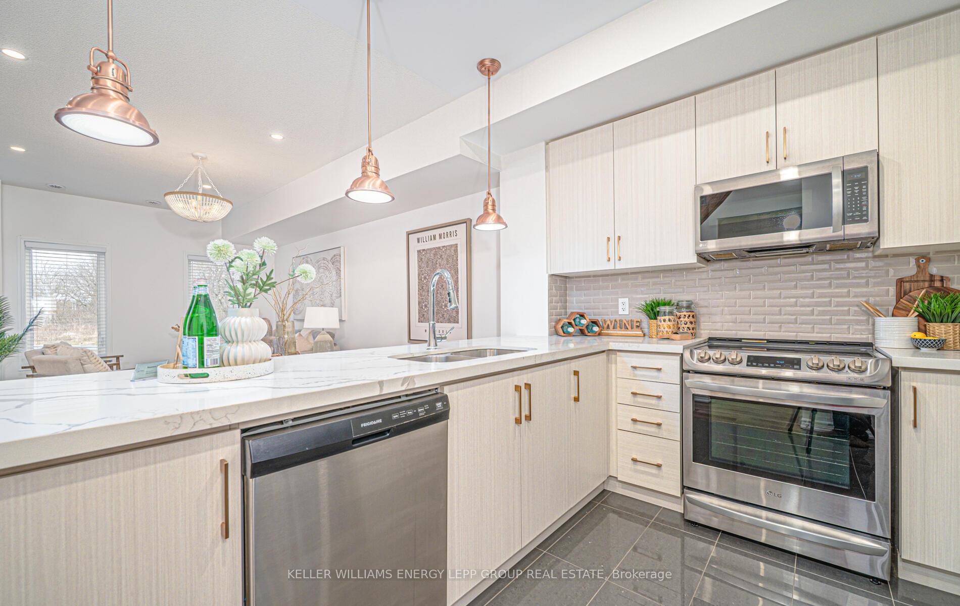 Photo 13 of Unit 9, 1050 Elton Way, Whitby, Pringle Creek — HOMEH