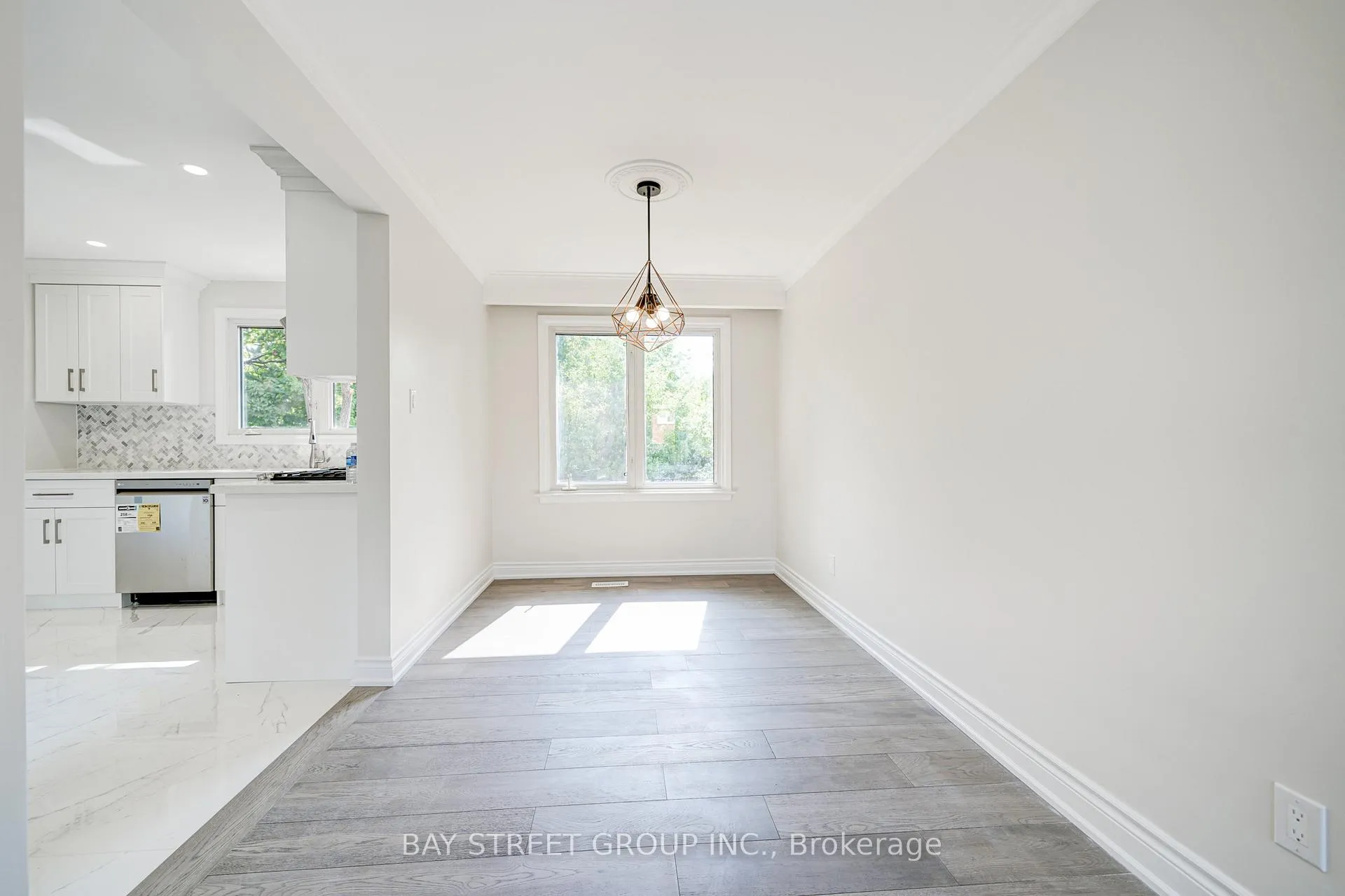 Photo 11 of 88 Miller Road, Oakville, College Park — HOMEH
