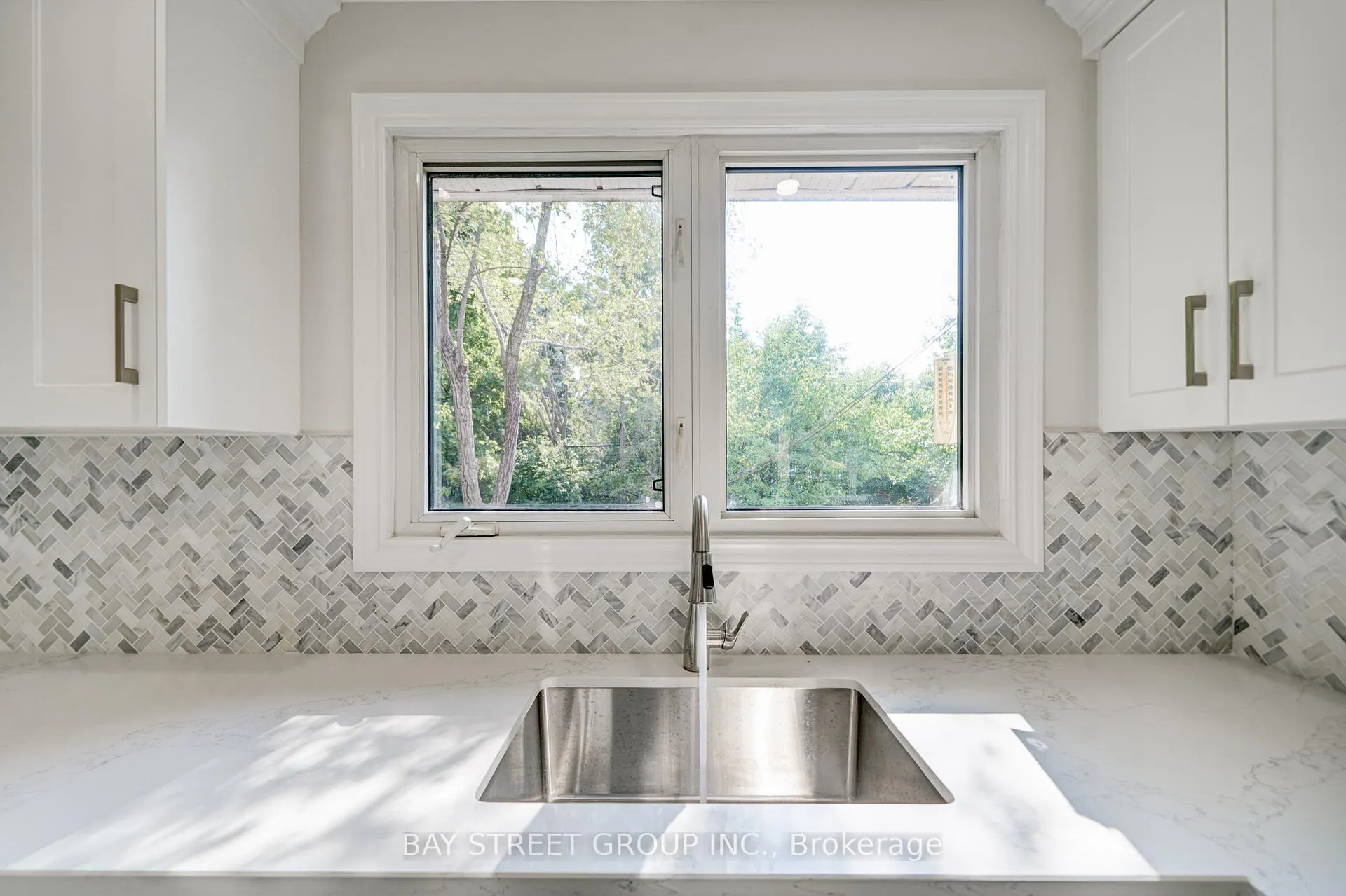 Photo 18 of 88 Miller Road, Oakville, College Park — HOMEH